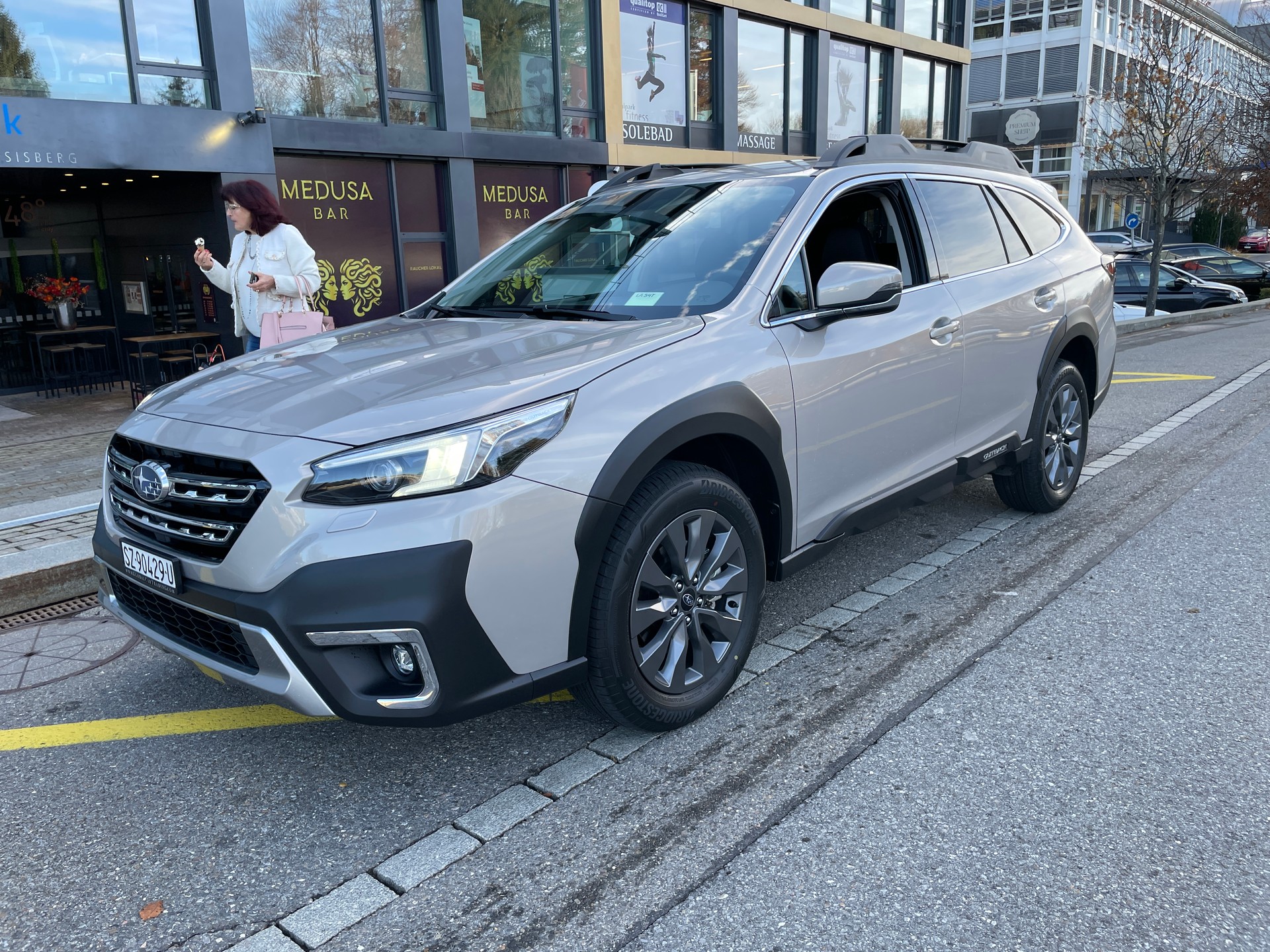 SUBARU Outback 2.5i Advantage AWD Lineartronic-image-0