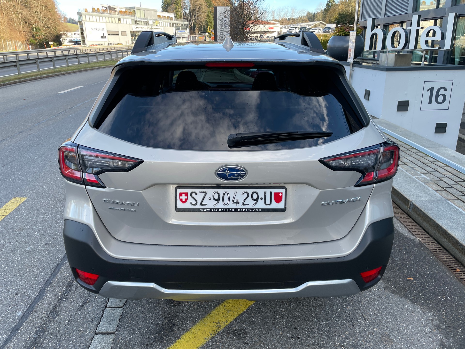 SUBARU Outback 2.5i Advantage AWD Lineartronic-image-5