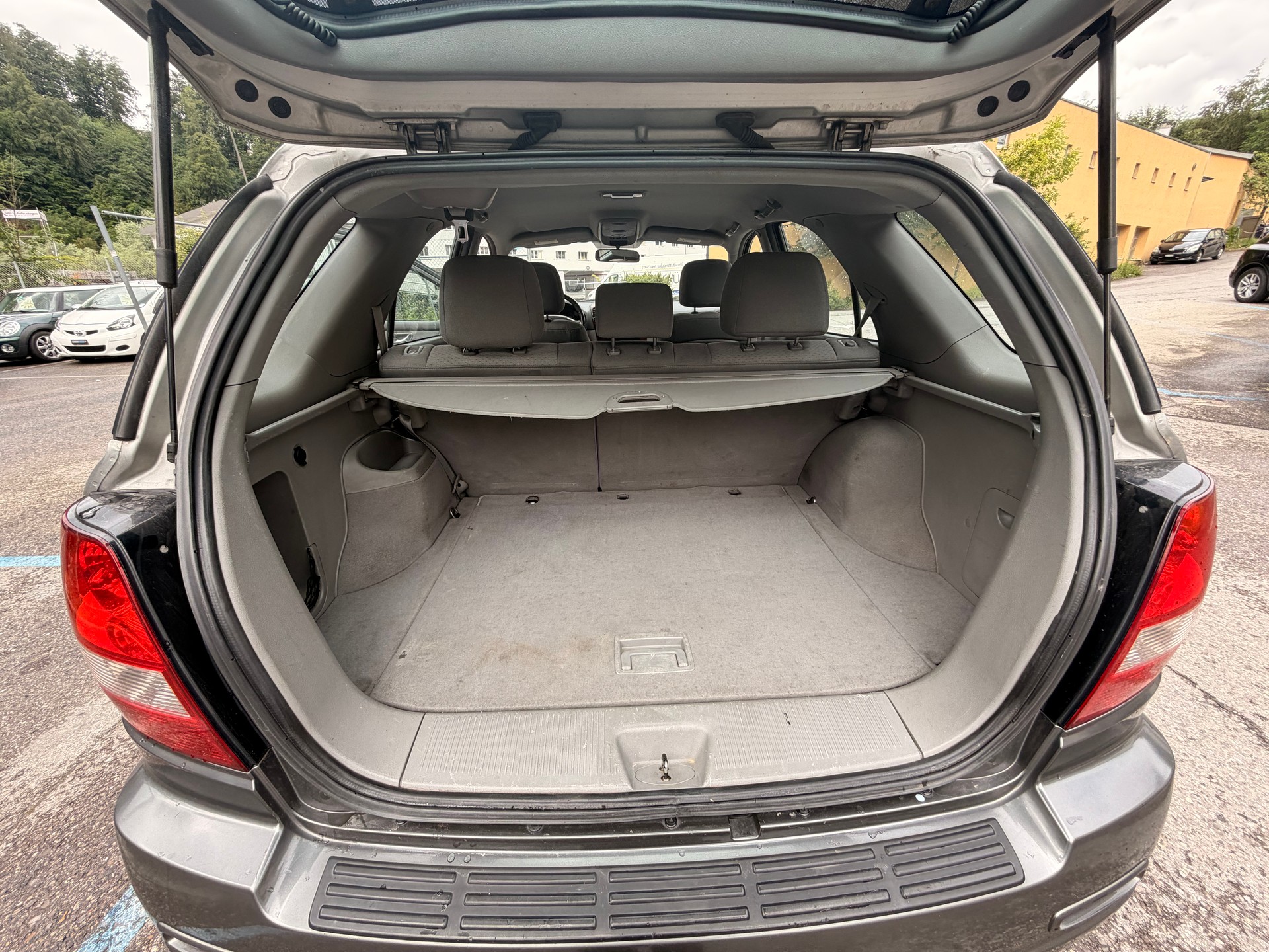 KIA Sorento 2.5 CRDI Carat-image-10