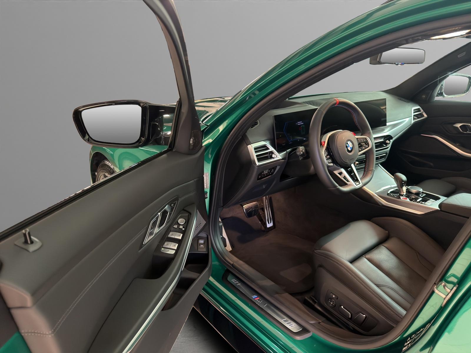 BMW M3 Competition xDrive Touring-image-11