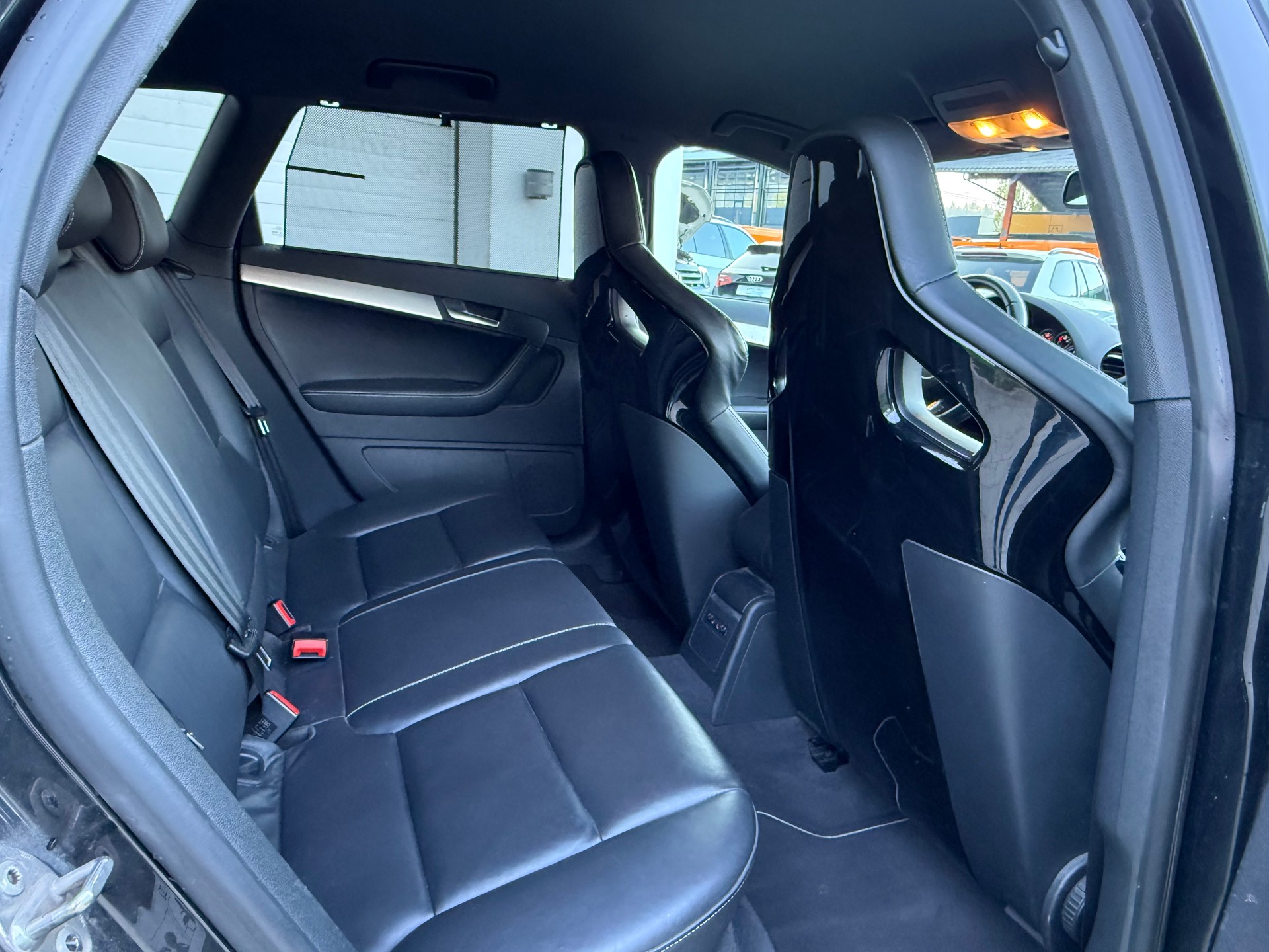 AUDI RS3-image-9
