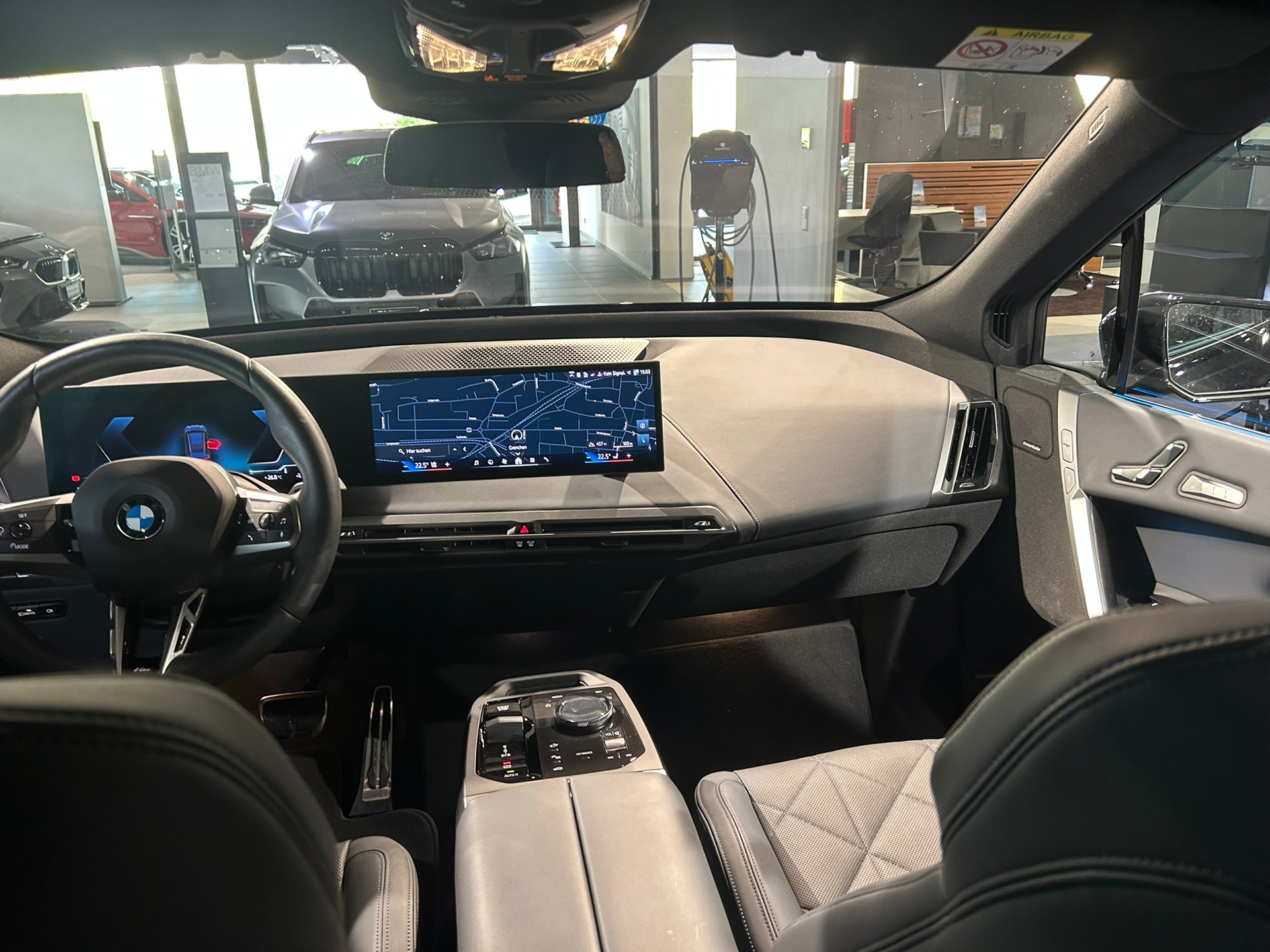BMW iX xDrive60 M Sport Pro-image-29