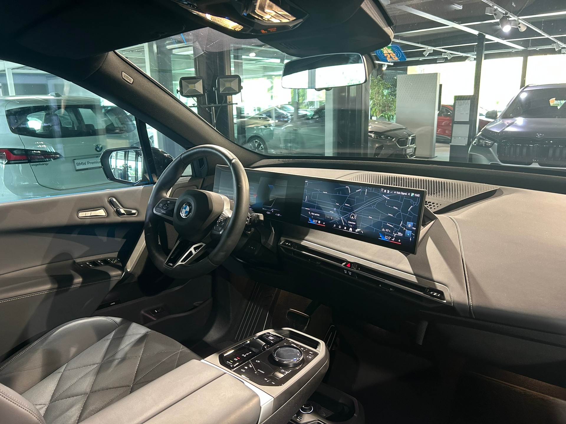 BMW iX xDrive60 M Sport Pro-image-25