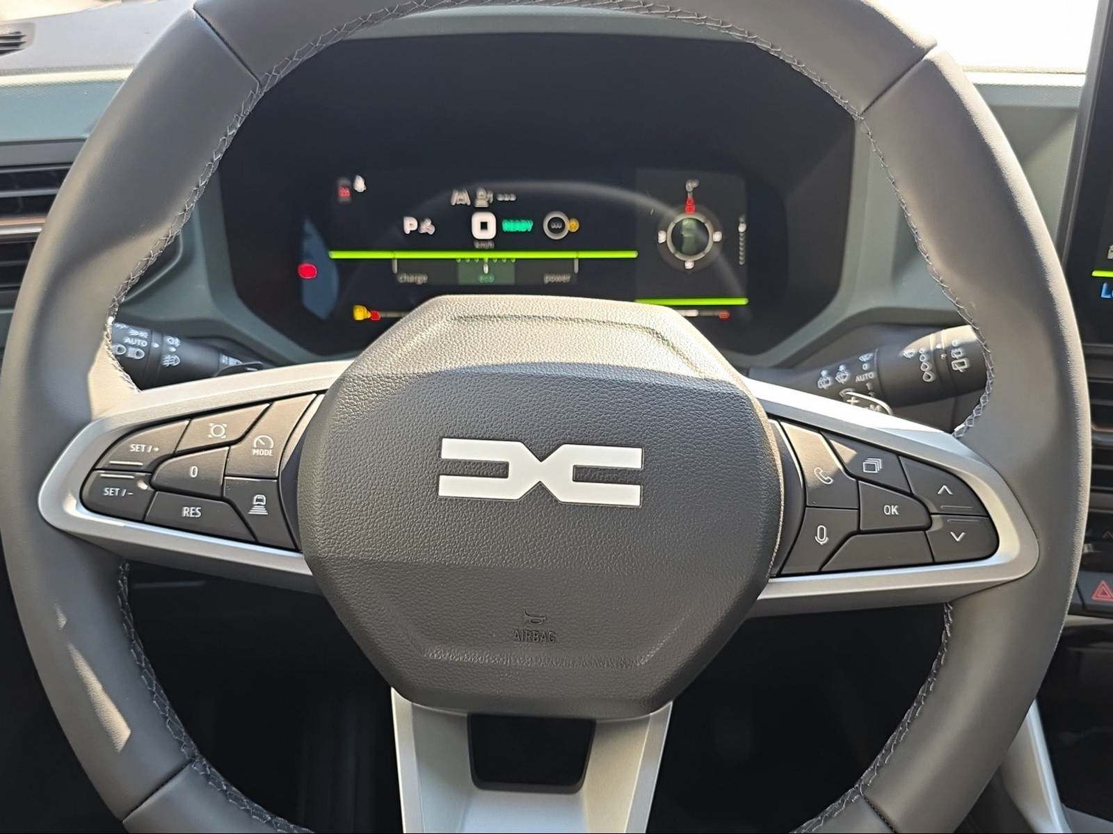 DACIA Bigster 1.2 Hybrid Extreme 4WD-image-11