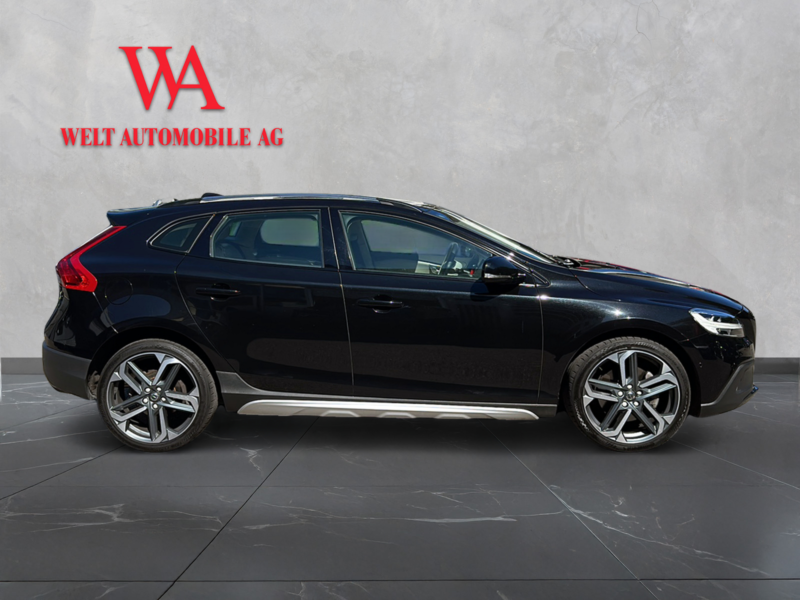 VOLVO V40 Cross Country T4 AWD Lyx Geartronic-image-5