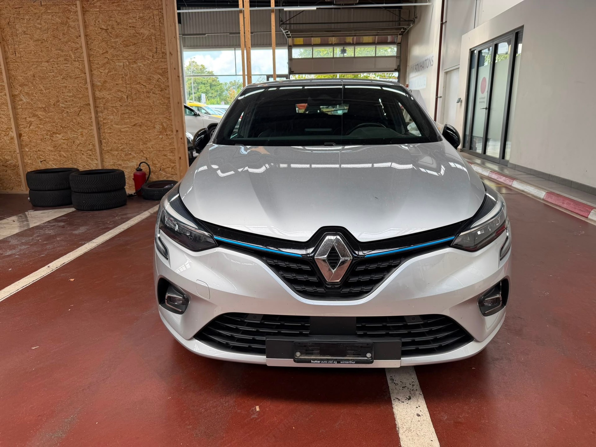 RENAULT Clio 1.6 E-Tech Business-image-2
