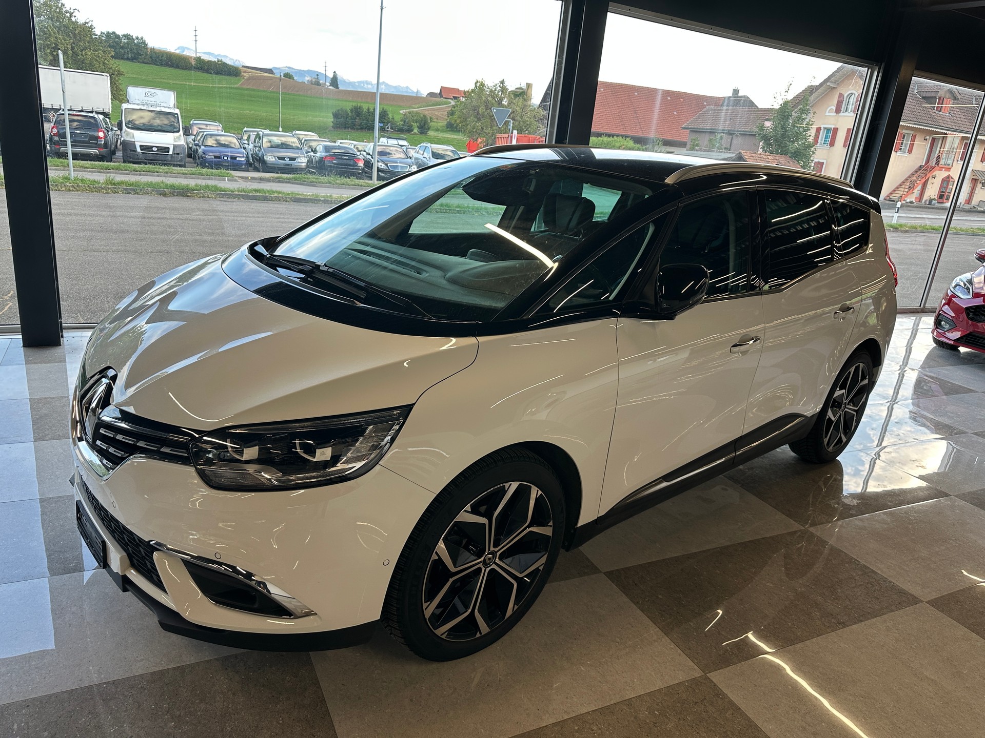RENAULT Grand Scénic 1.3 16V Turbo Intens EDC 7 pl.-image-1