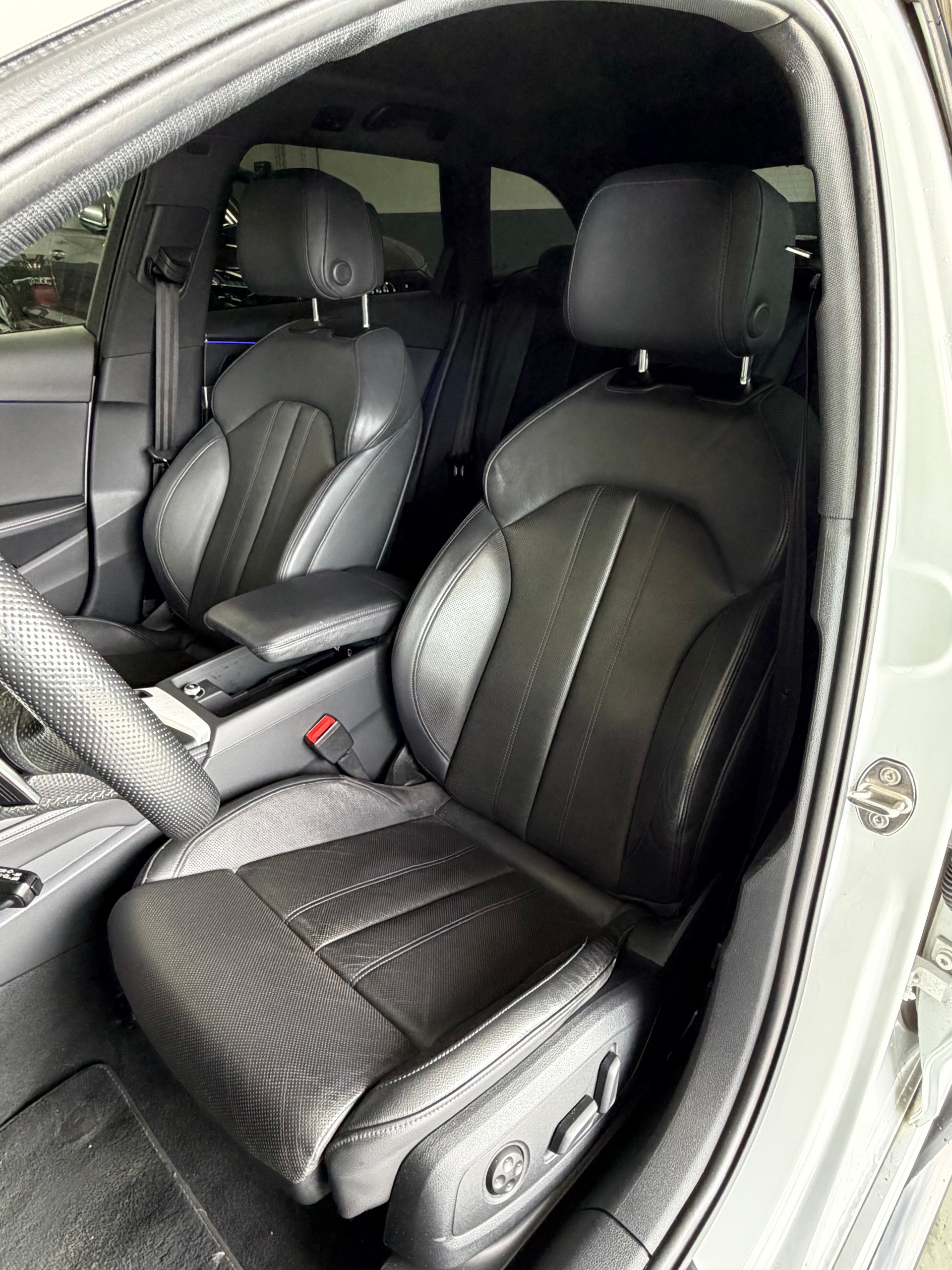 AUDI RS4 Avant 2.9 TFSI quattro *B&O*Sitzlüftung*RS-Abgasanlage-image-15