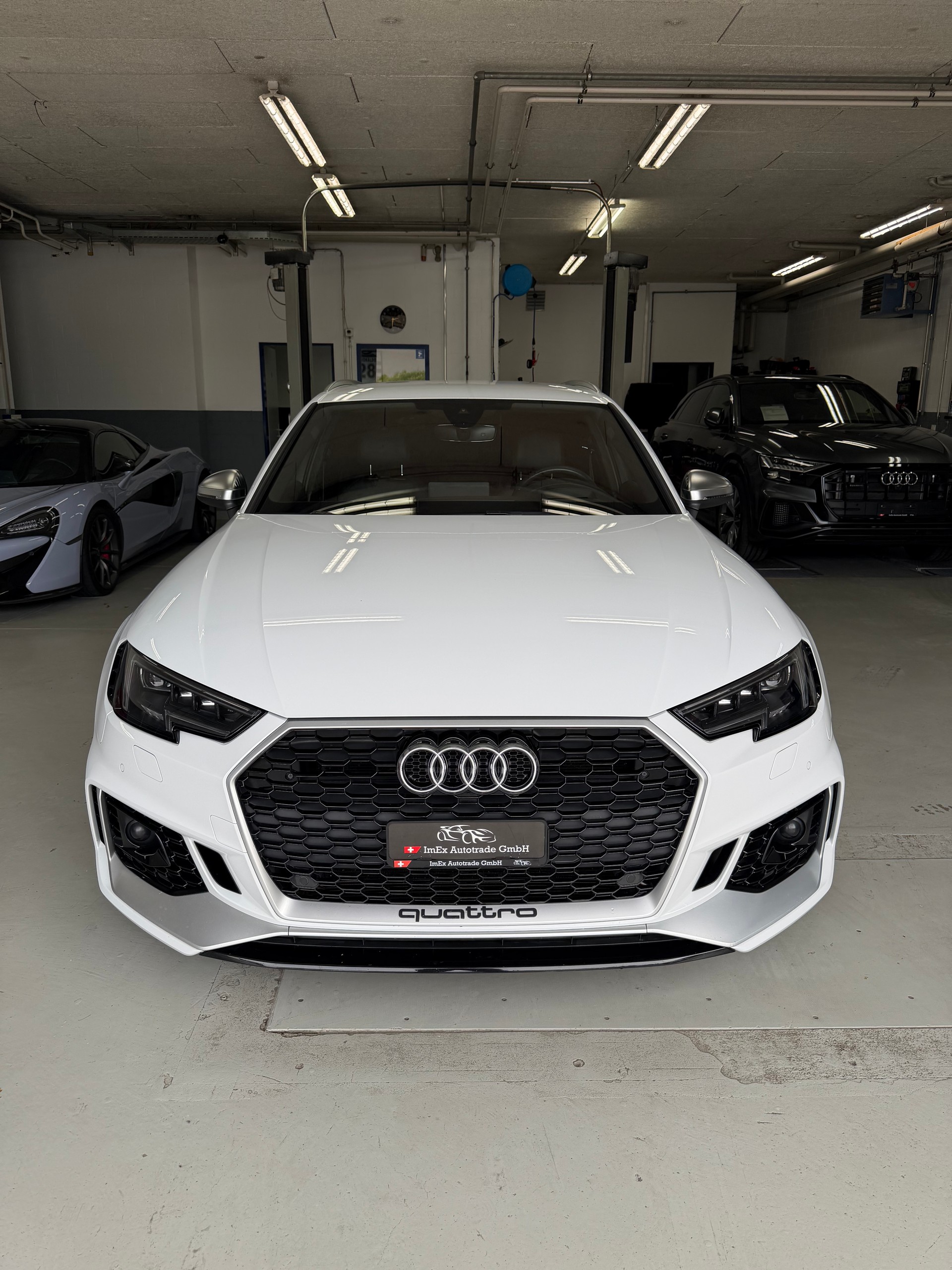 AUDI RS4 Avant 2.9 TFSI quattro *B&O*Sitzlüftung*RS-Abgasanlage-image-6