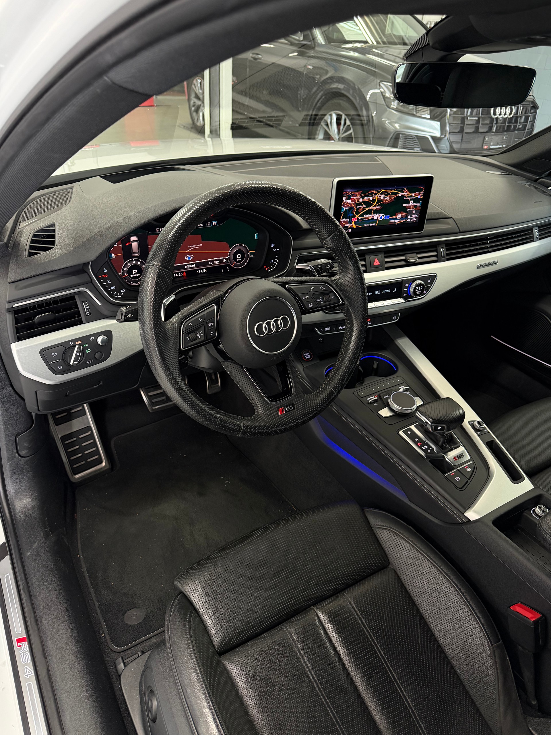 AUDI RS4 Avant 2.9 TFSI quattro *B&O*Sitzlüftung*RS-Abgasanlage-image-7