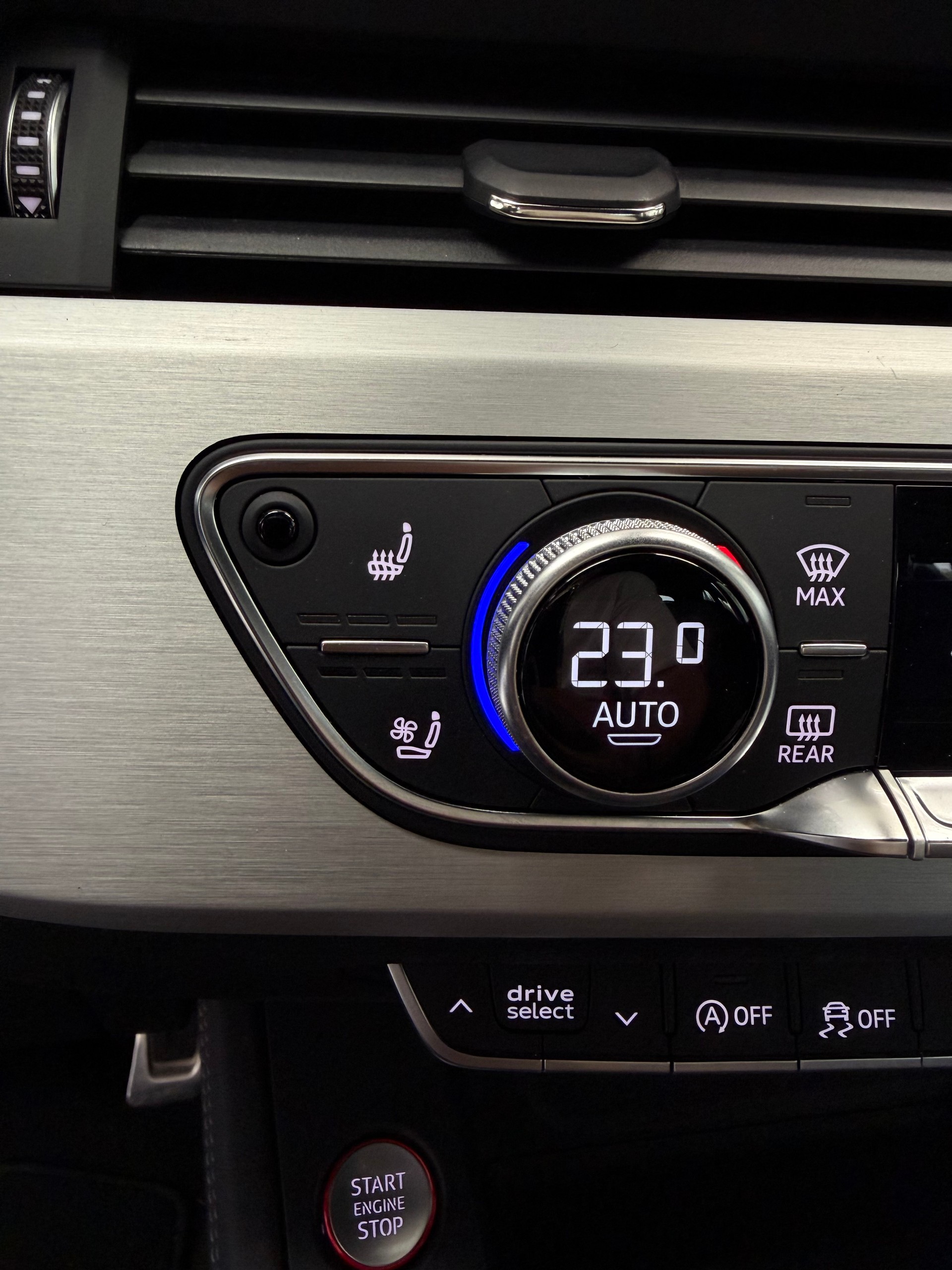 AUDI RS4 Avant 2.9 TFSI quattro *B&O*Sitzlüftung*RS-Abgasanlage-image-12