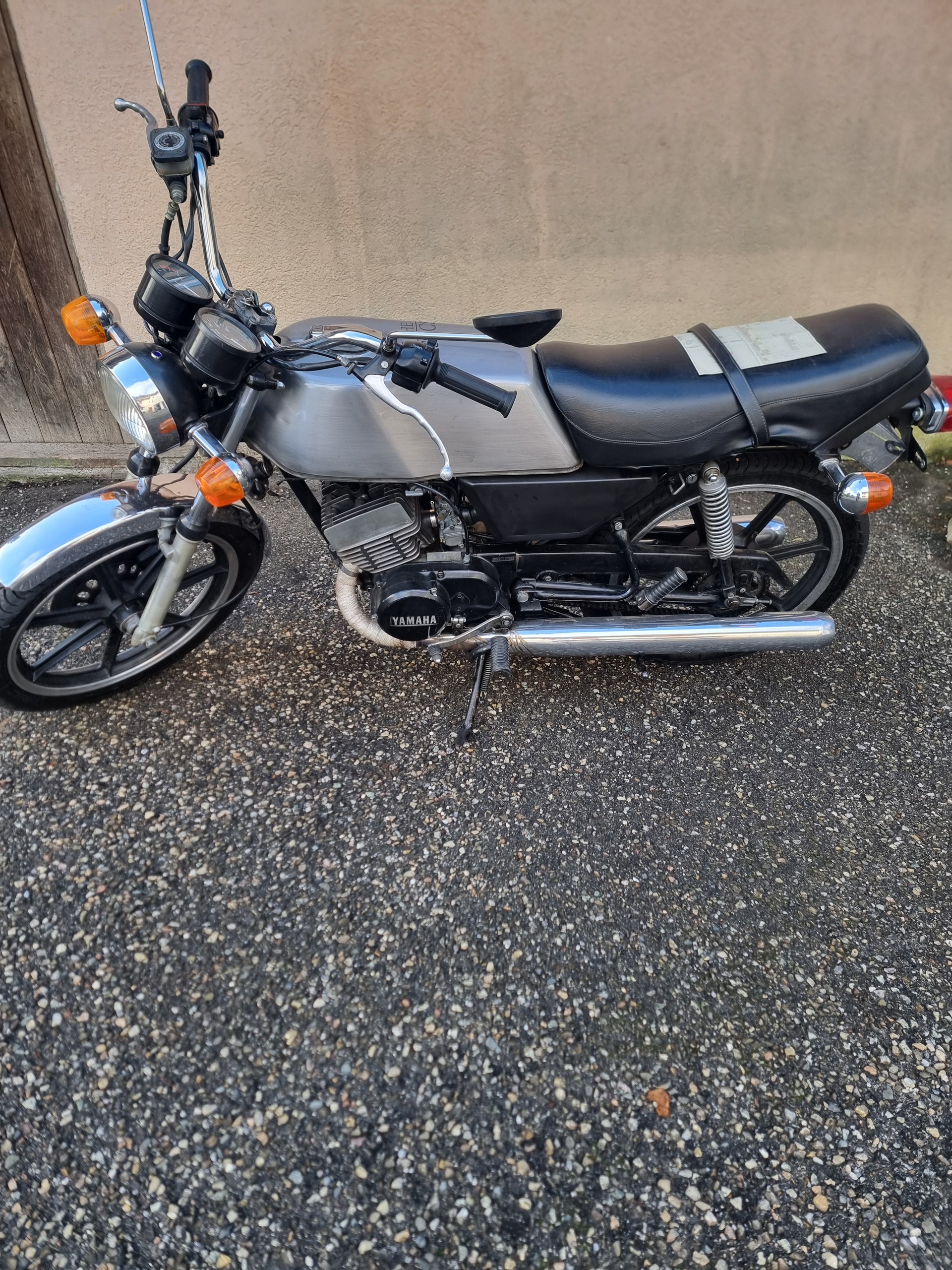 YAMAHA 1E7