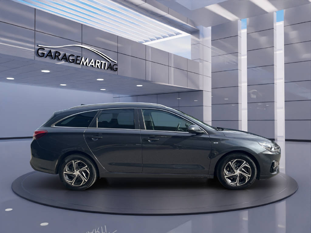 HYUNDAI i30 Wagon 1.5 T-GDi Amplia-image-3