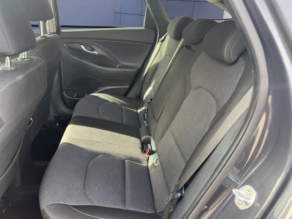 HYUNDAI i30 Wagon 1.5 T-GDi Amplia-image-10