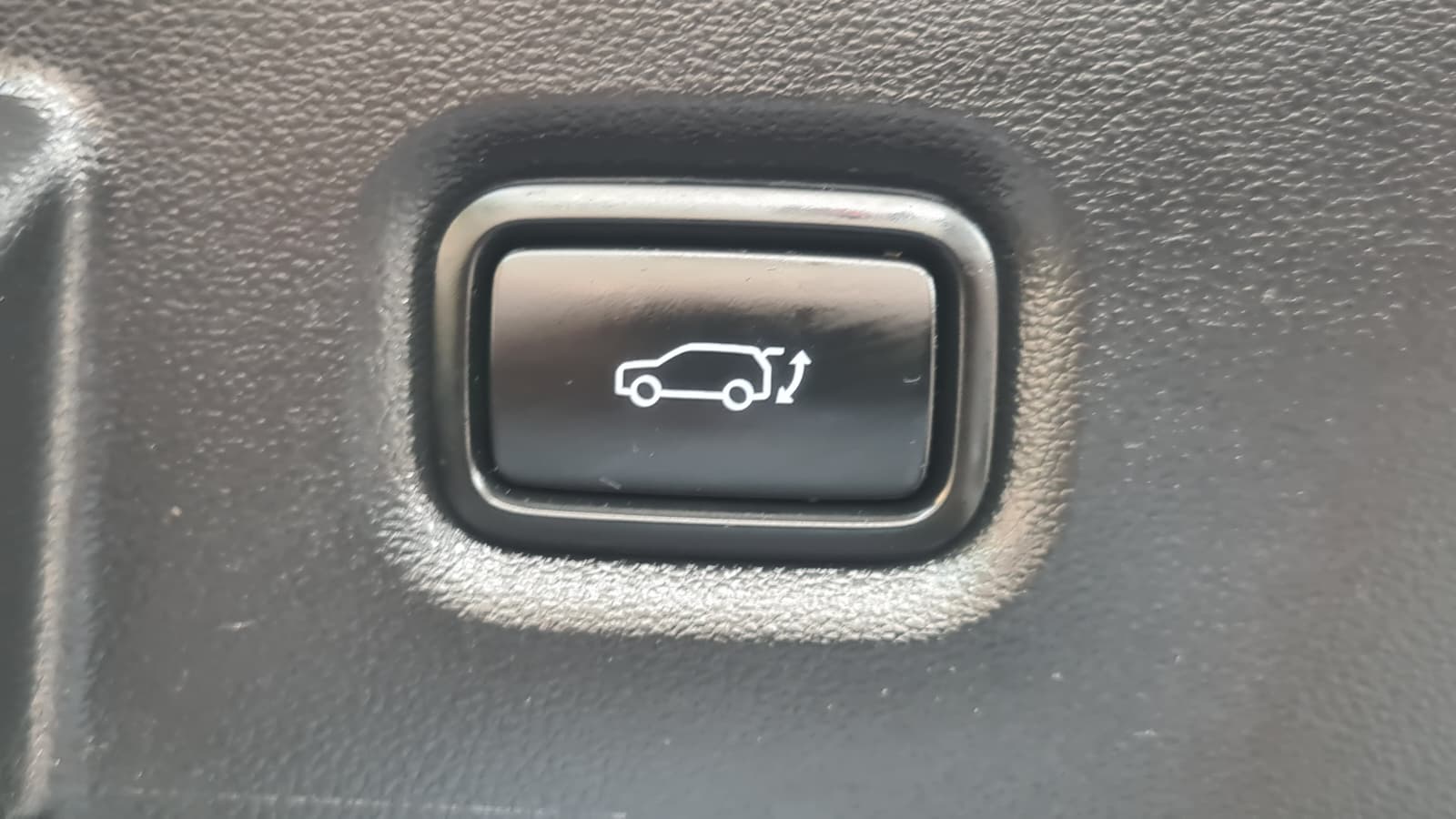 HYUNDAI Ioniq 5 77kWh Amplia 2WD ** Voll-Leder ** RF-Kamera 360° ** Sitzheizung V+H ** H-UP-Disp ** Anh-Kupplung 1600kg ** Modell 2024-image-10
