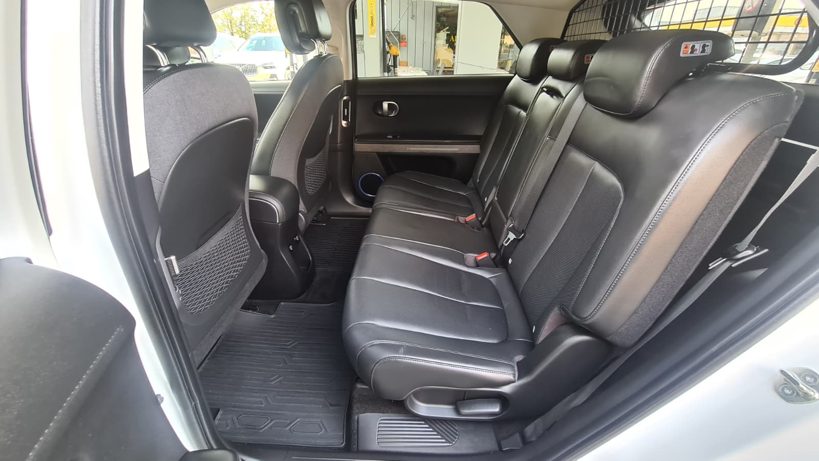 HYUNDAI Ioniq 5 77kWh Amplia 2WD ** Voll-Leder ** RF-Kamera 360° ** Sitzheizung V+H ** H-UP-Disp ** Anh-Kupplung 1600kg ** Modell 2024-image-17