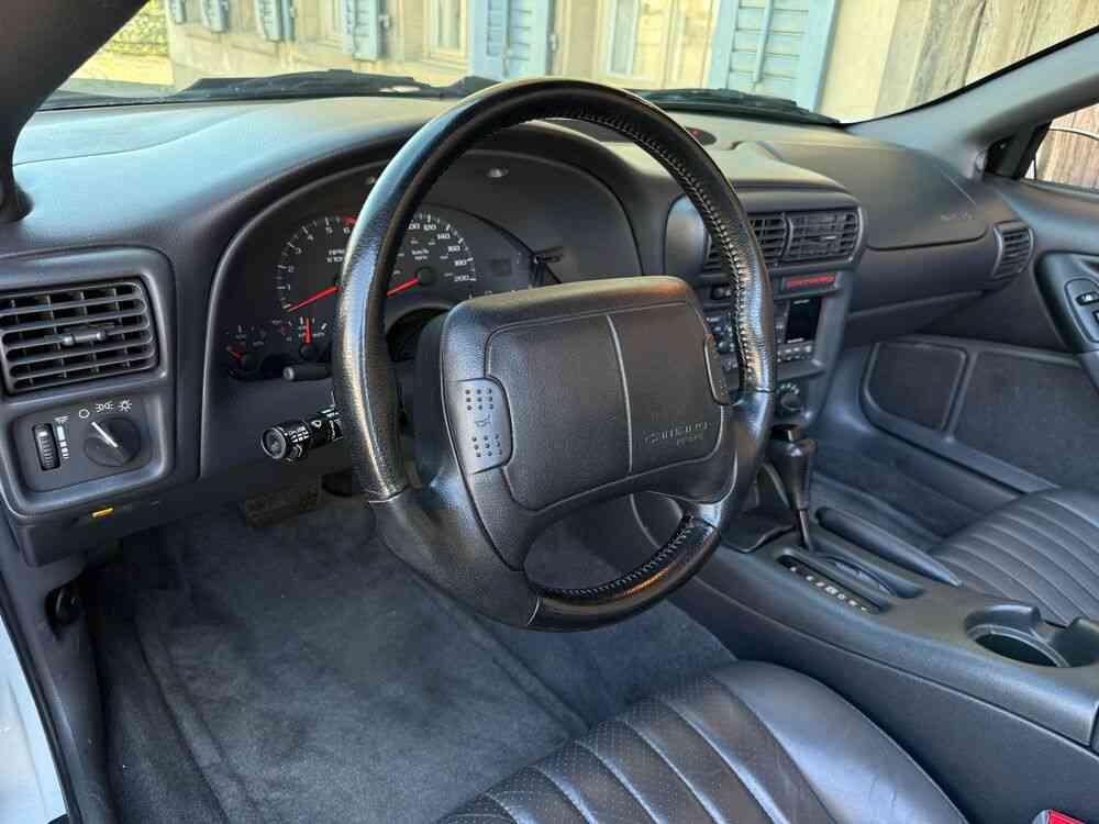 CHEVROLET Camaro RS-image-10