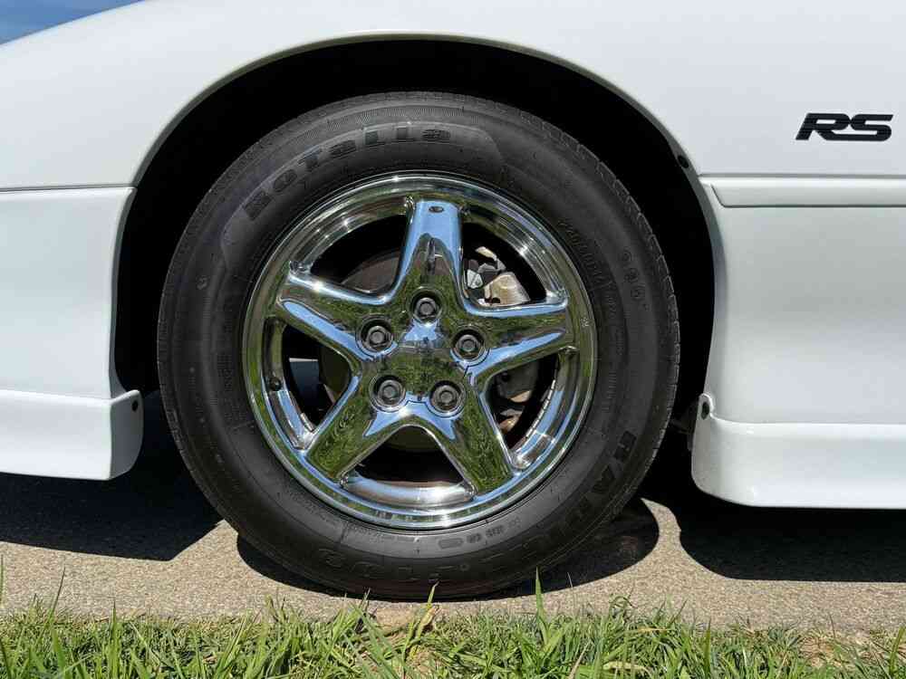 CHEVROLET Camaro RS-image-14