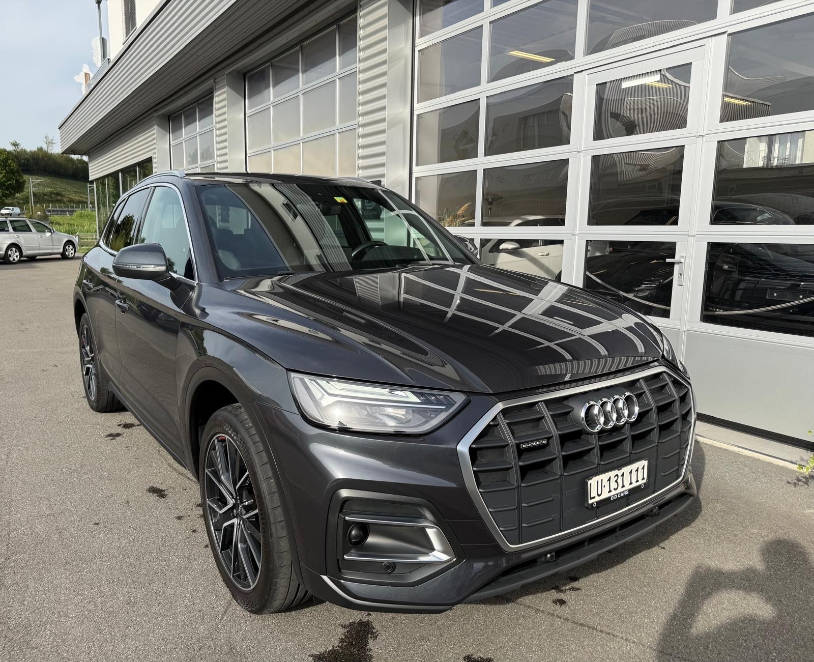 AUDI Q5 40 TDI S-line quattro S-tronic-image-0
