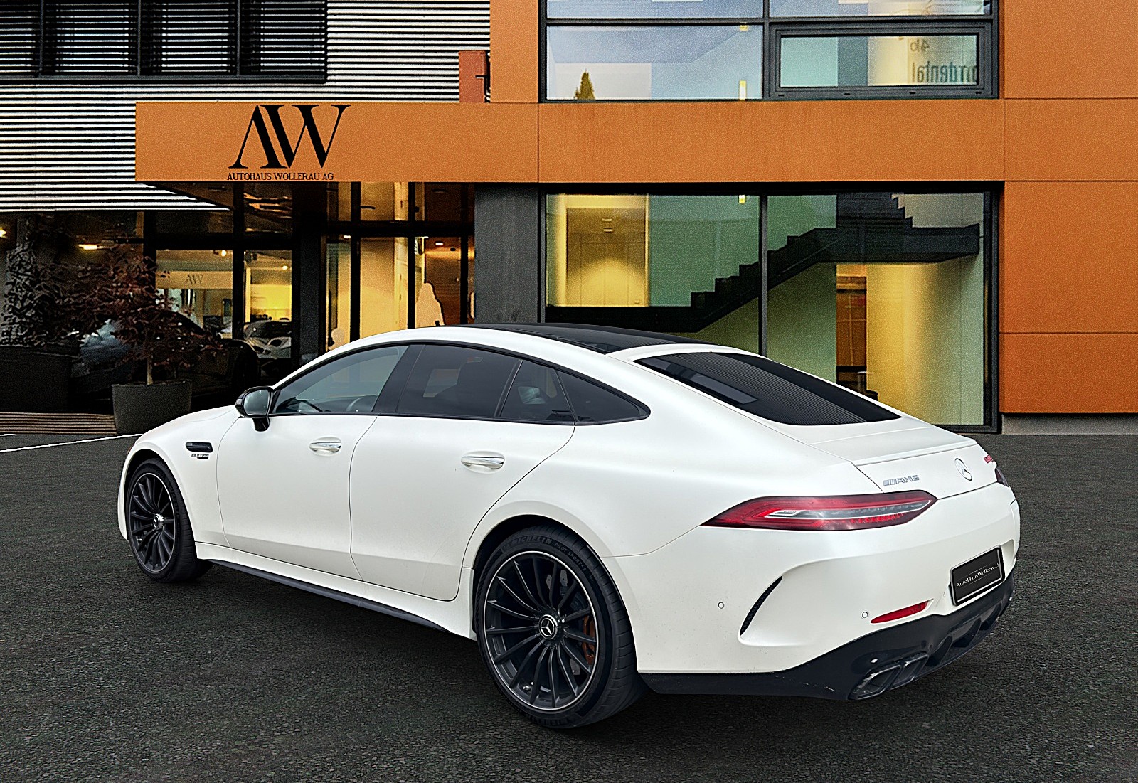 MERCEDES-BENZ AMG GT 63 S E Performance 4matic+-image-3