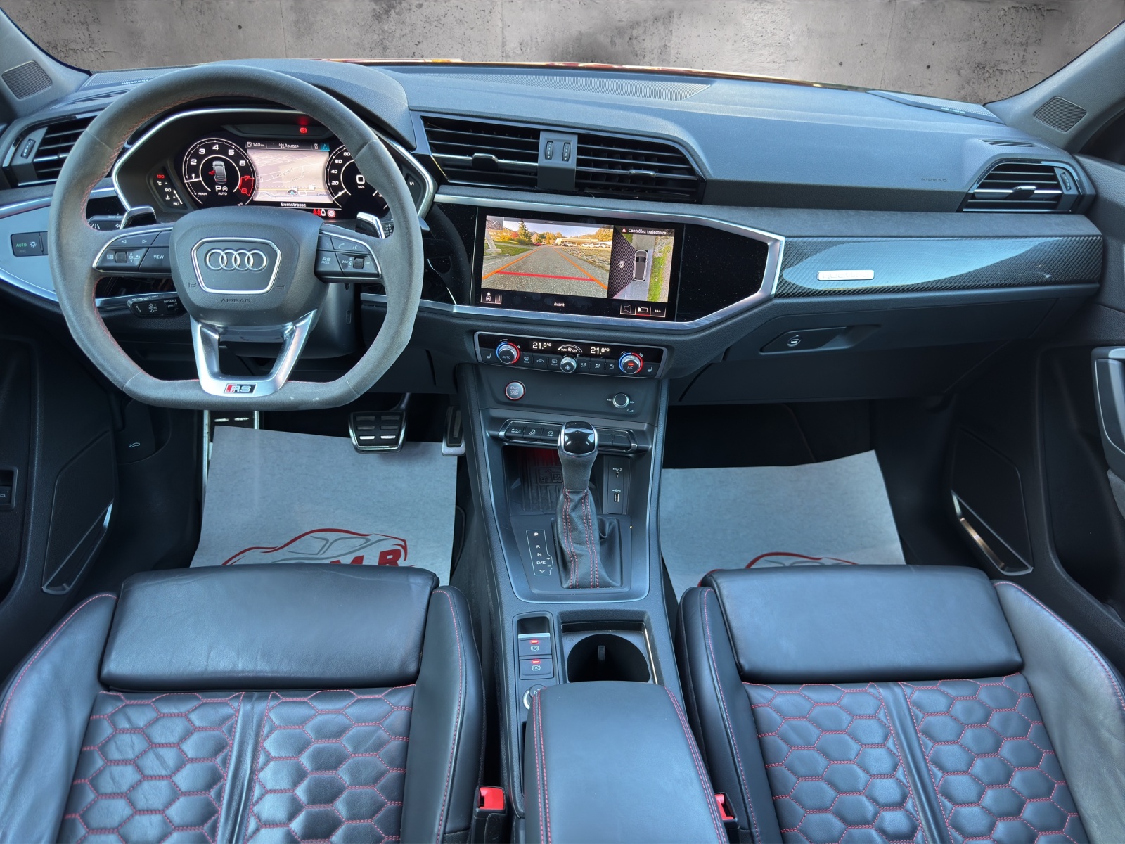 AUDI RS Q3 Sportback quattro S tronic-image-9