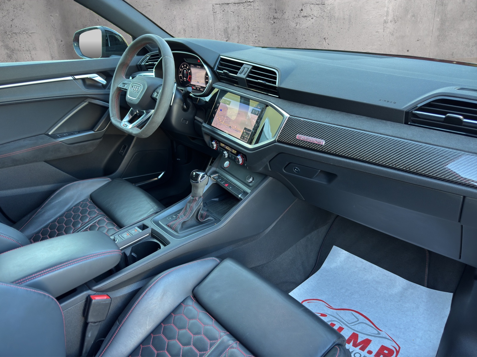 AUDI RS Q3 Sportback quattro S tronic-image-10