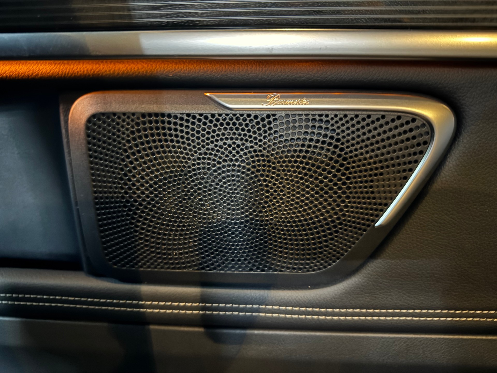 MERCEDES-BENZ V 300 d extralang Avantgarde 4Matic 9G-Tronic-image-29