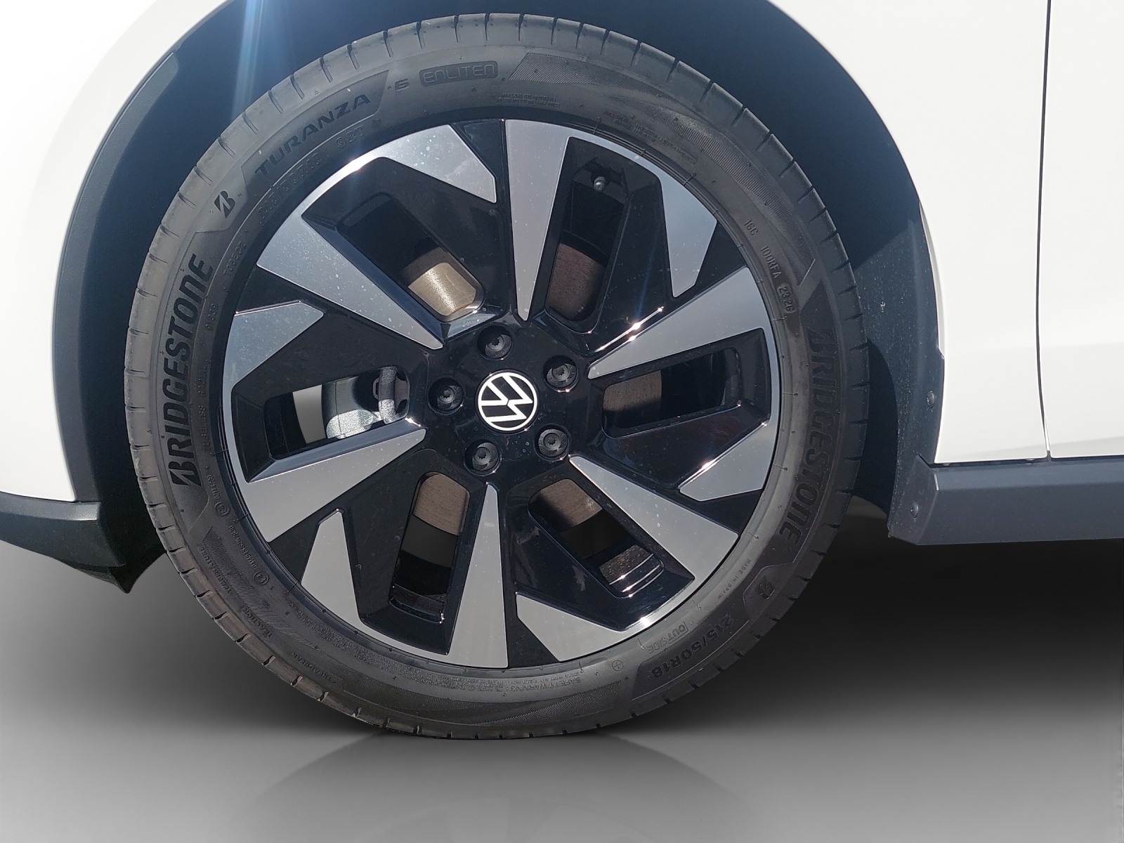 VW ID.Polo 52 kWh Life Edition One-image-13
