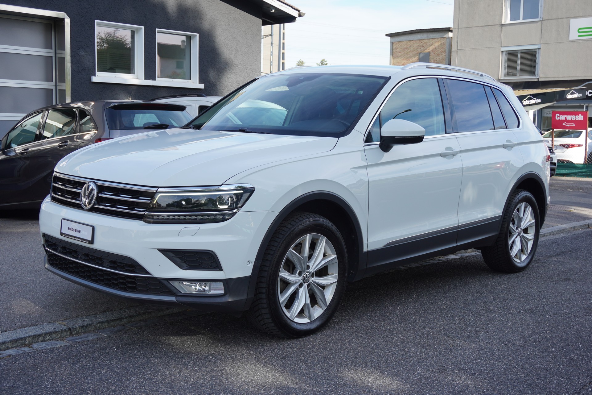 VW Tiguan 2.0 TDI SCR Highline 4Motion DSG-image-0