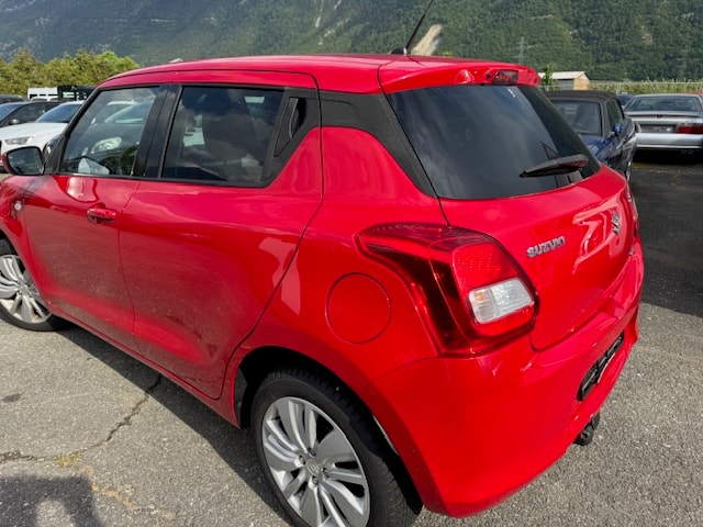 SUZUKI SWIFT-image-2