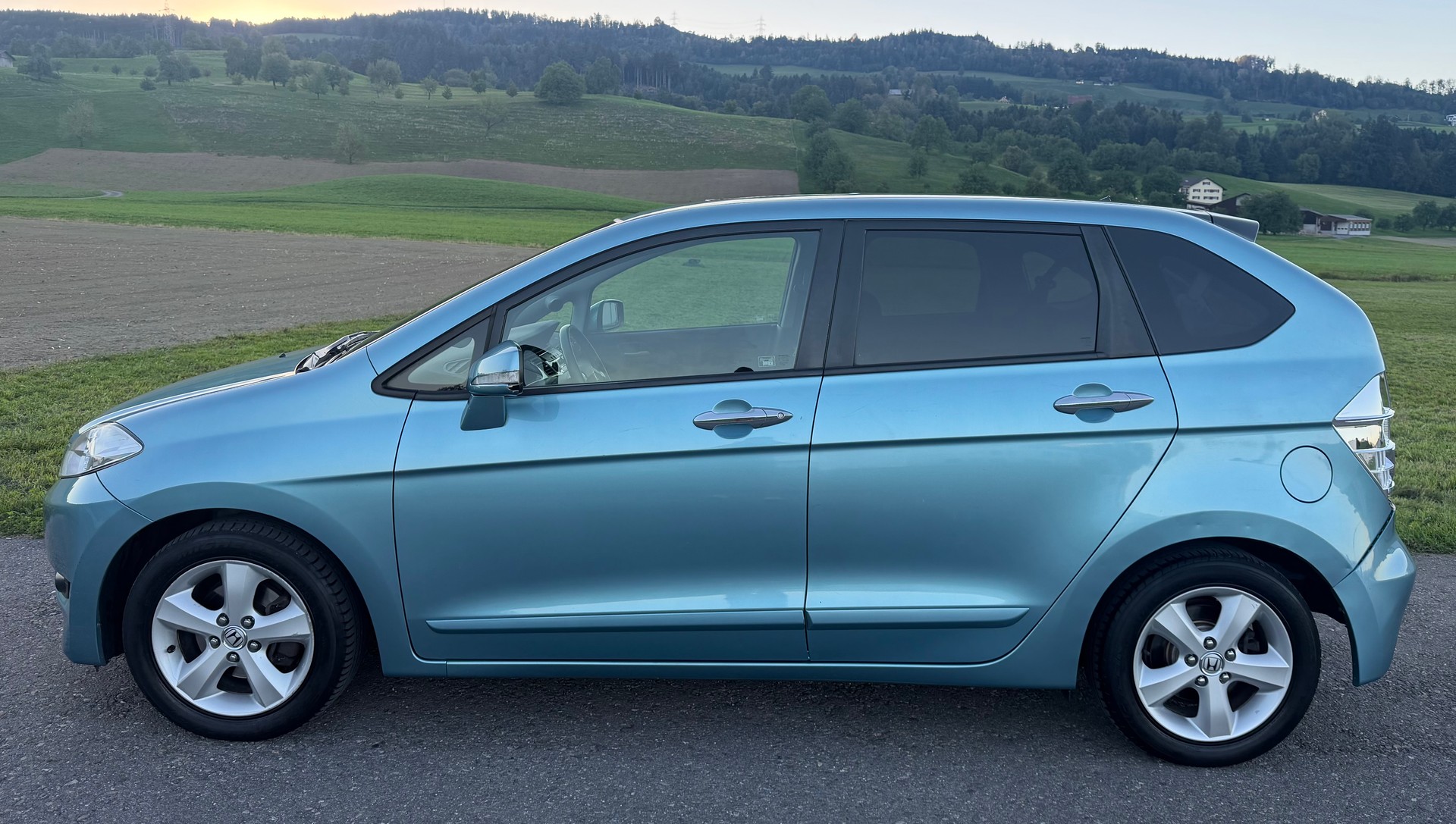 HONDA FR-V 2.0 Executive-image-3