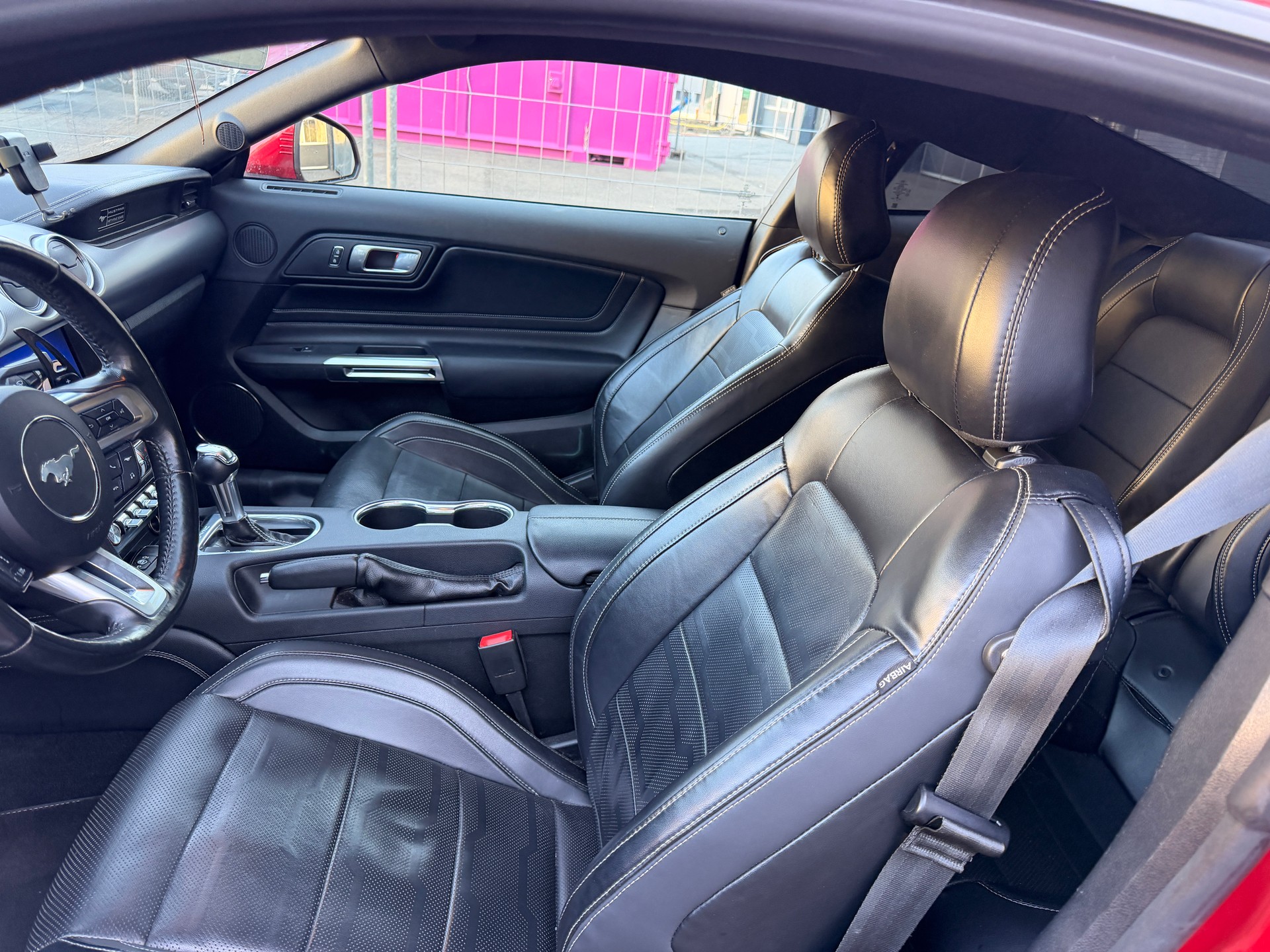 FORD Mustang Fastback 5.0 V8 GT Automat-image-9