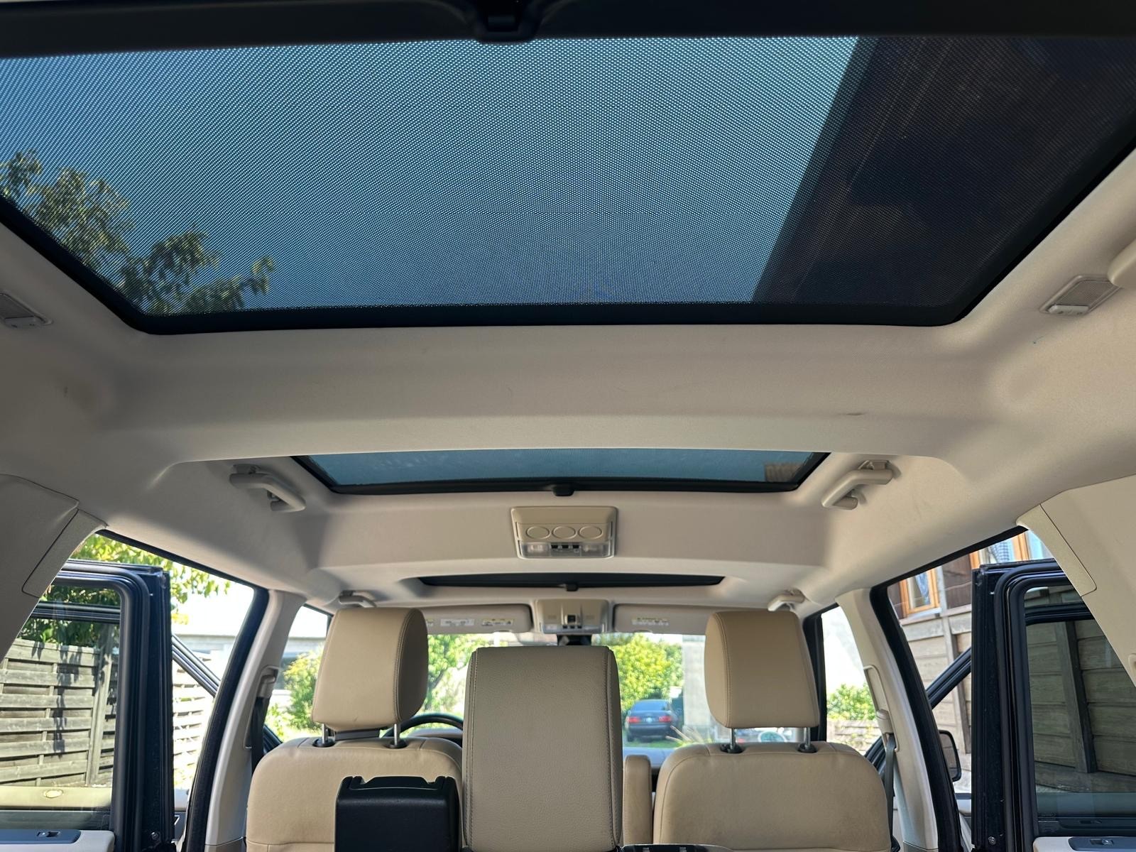 LAND ROVER Discovery 5.0 V8 HSE Automatic-image-8
