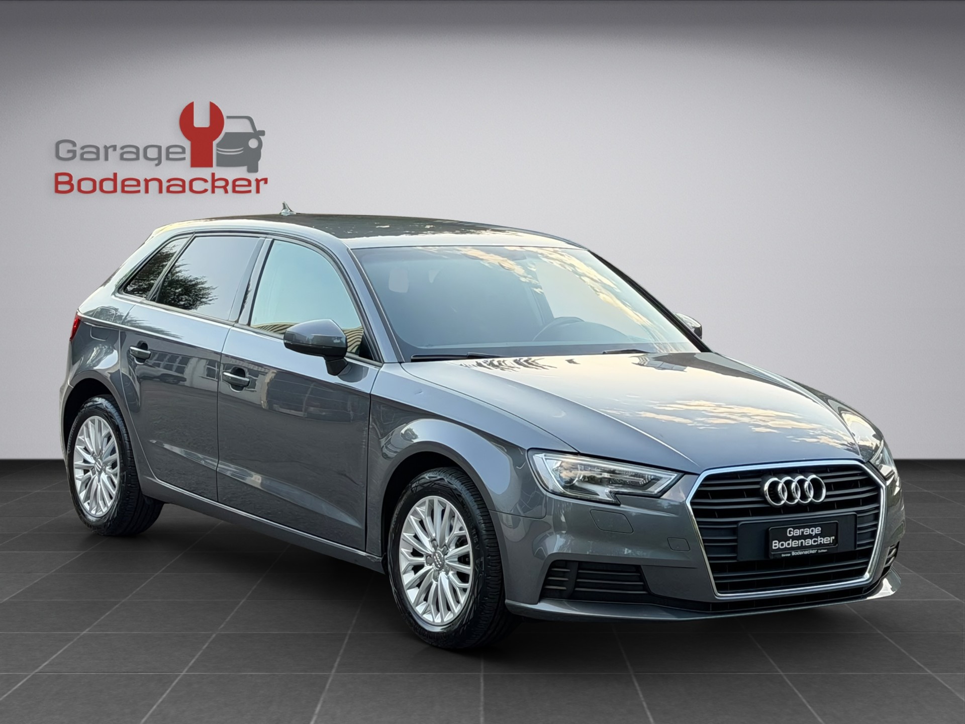 AUDI A3 Sportback 1.6 TDI-image-6