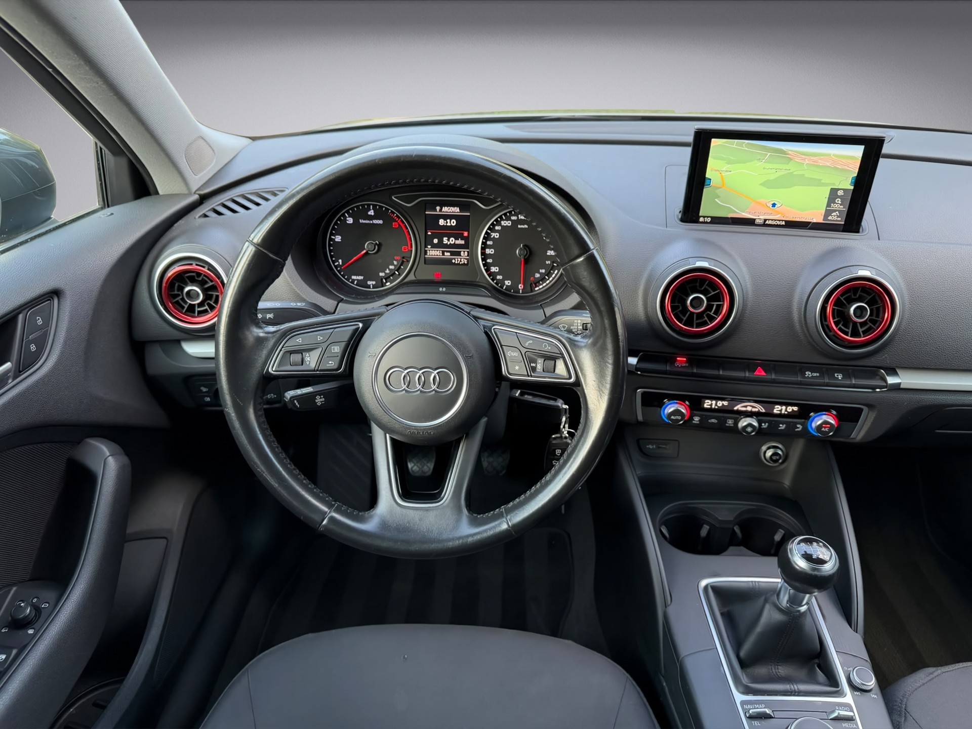 AUDI A3 Sportback 1.6 TDI-image-7