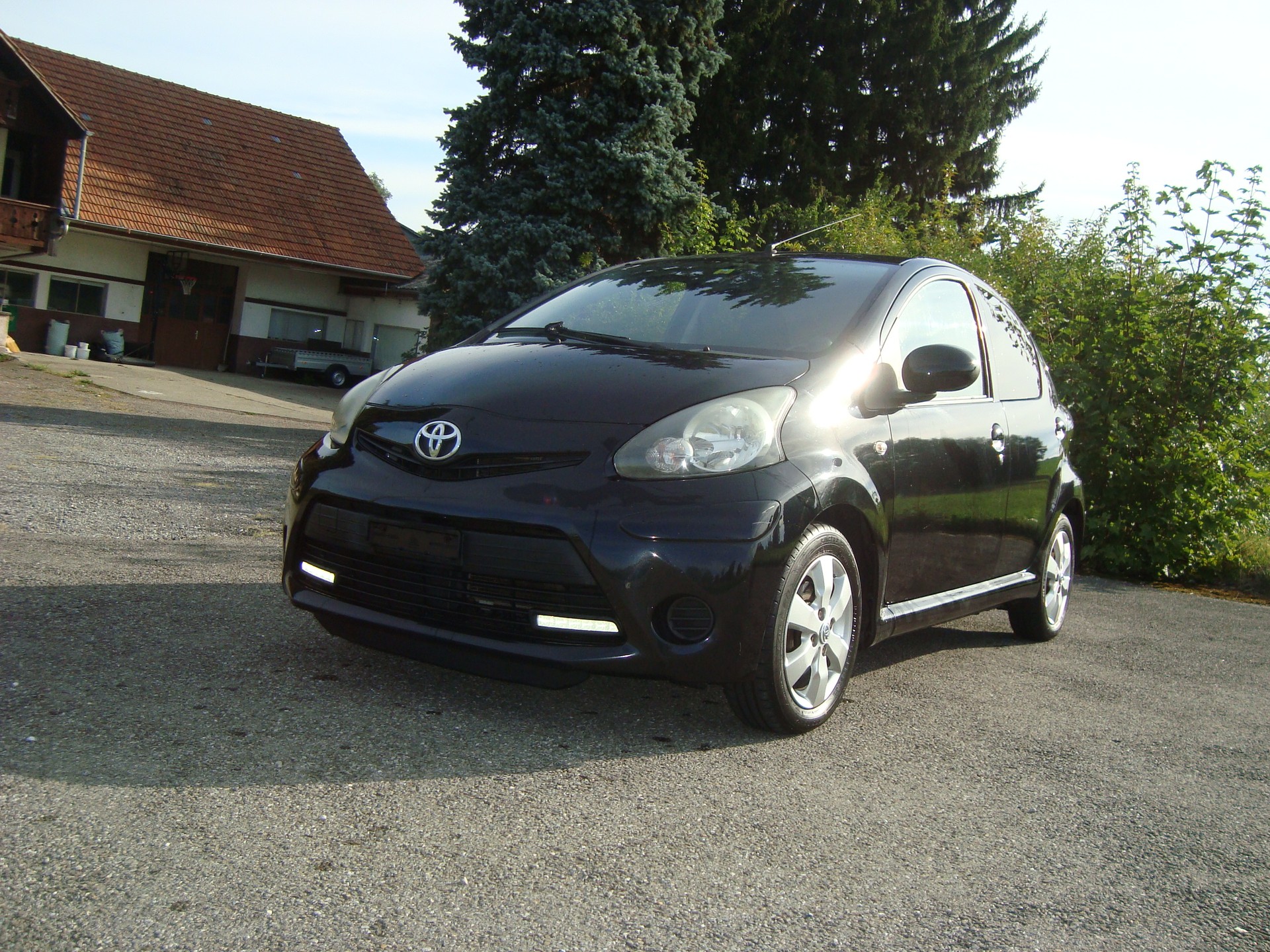 TOYOTA Aygo 1.0 VVT-i Luna-image-0