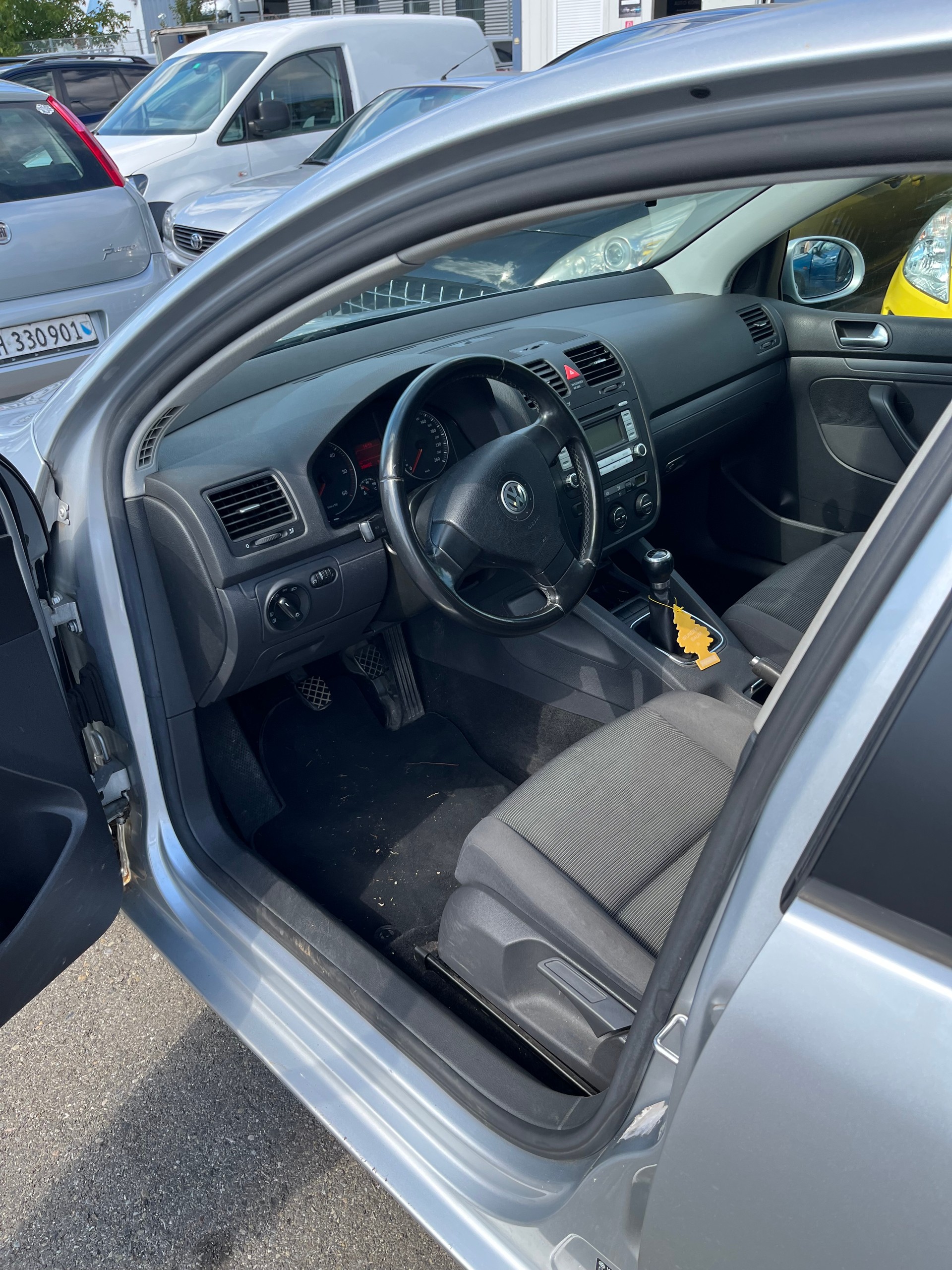 VW Golf 1.9 TDI Trendline 4Motion-image-5