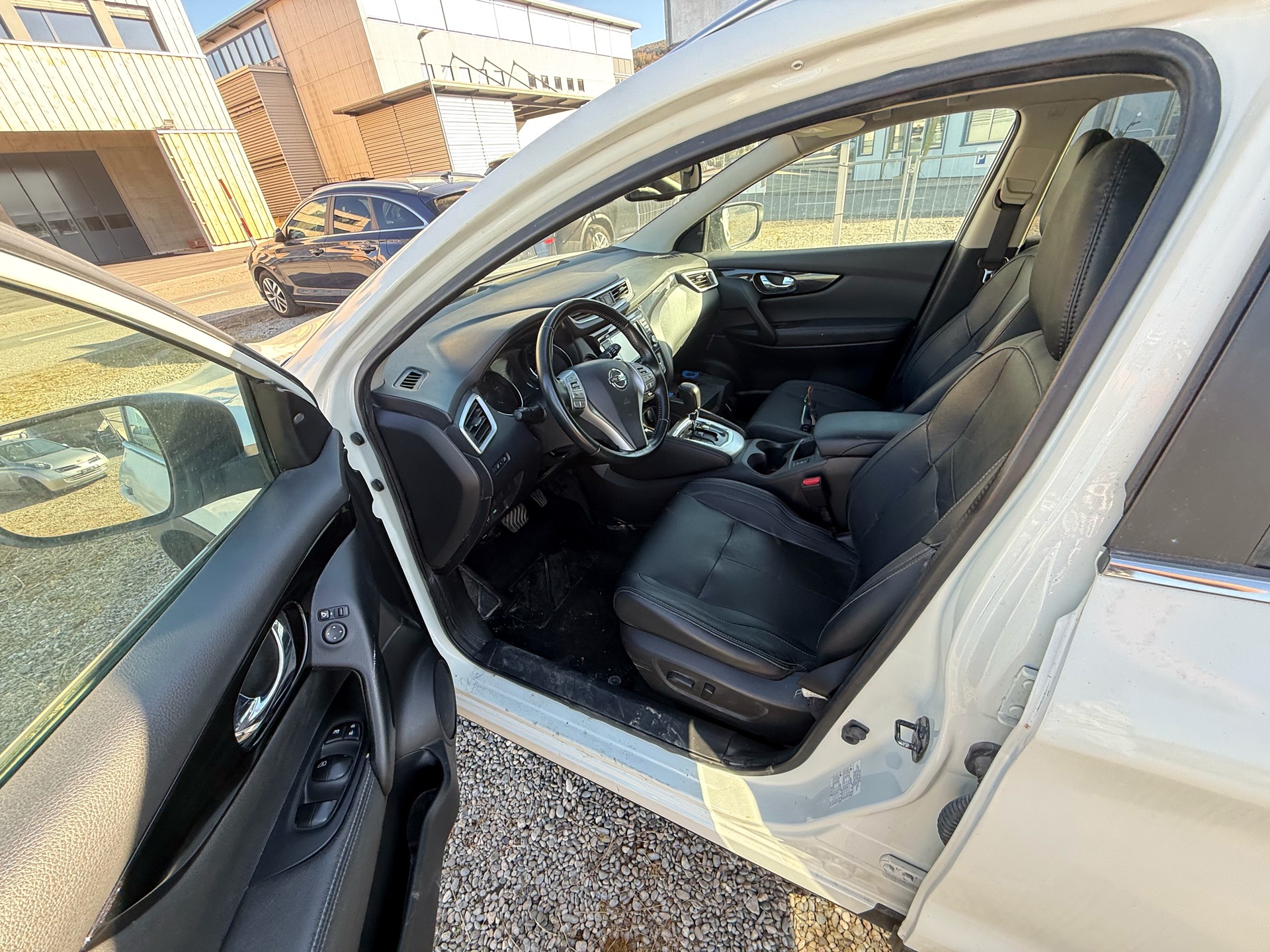NISSAN Qashqai 1.6 dCi tekna Xtronic CVT-image-7