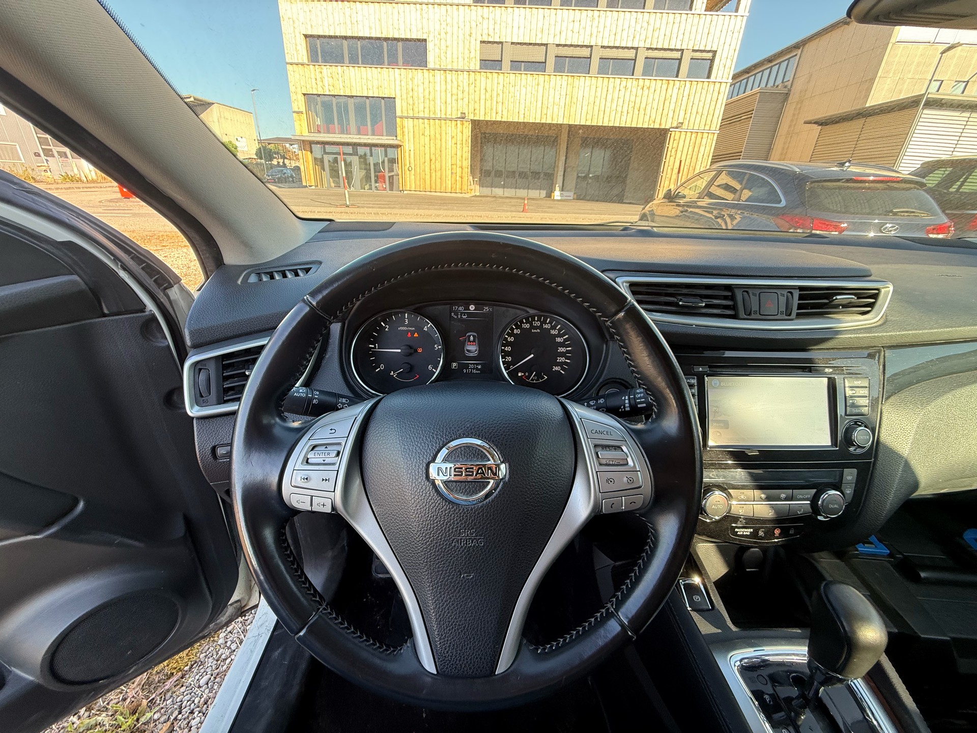 NISSAN Qashqai 1.6 dCi tekna Xtronic CVT-image-10