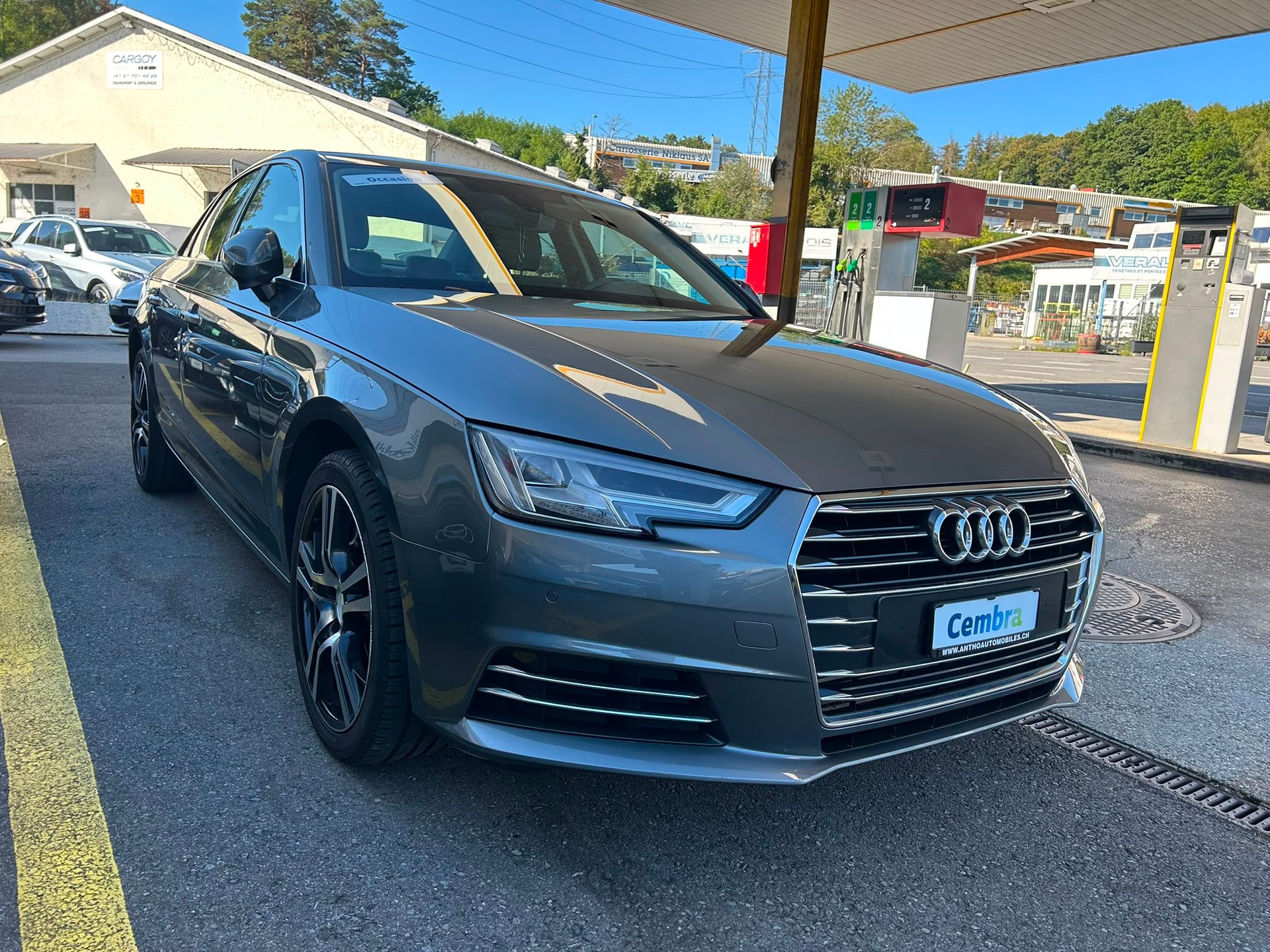 AUDI A4 Limousine 3.0 TDI Design S-tronic-image-2