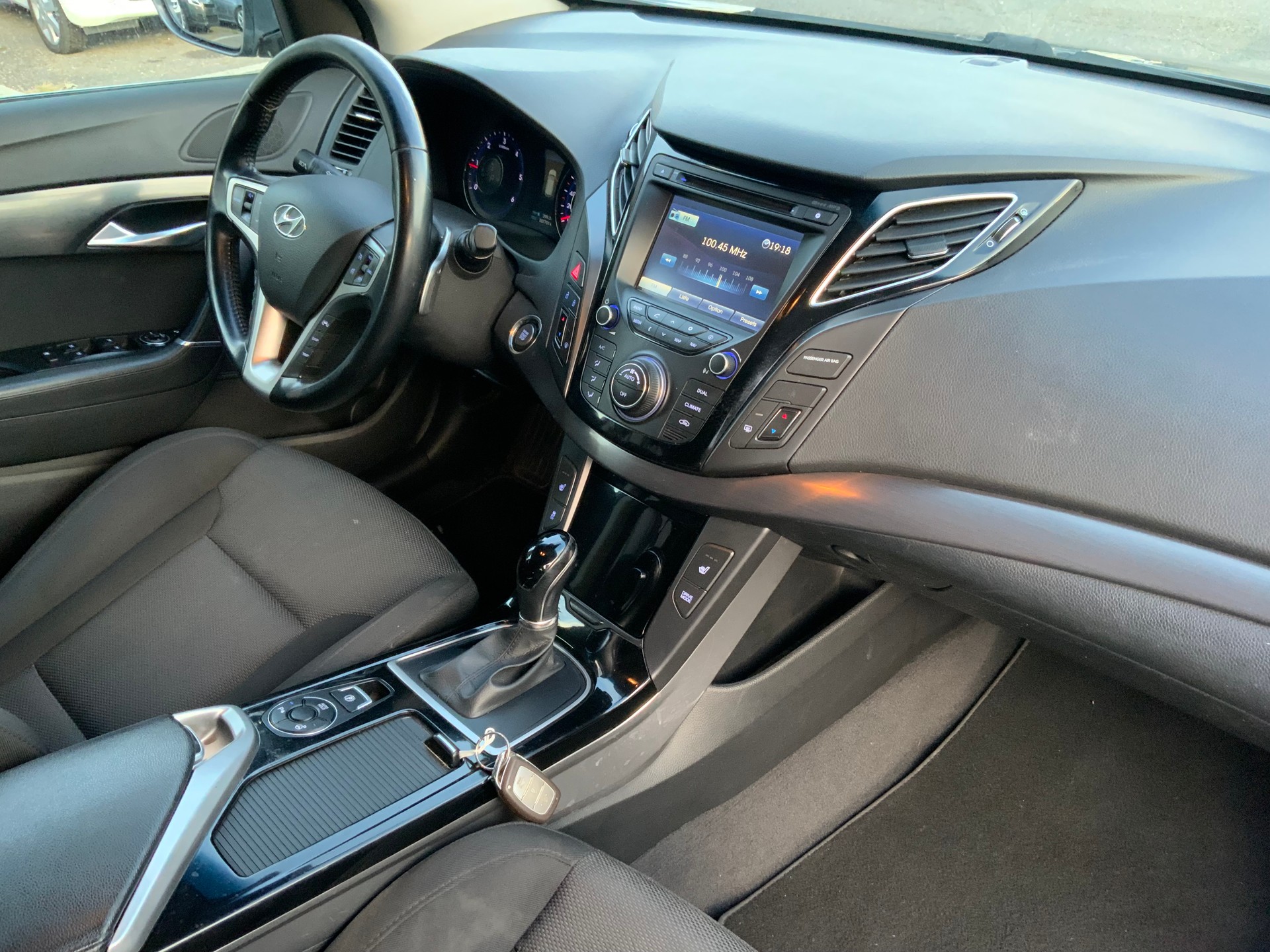 HYUNDAI i40 Wagon 1.7 CRDI Style Automatic-image-10