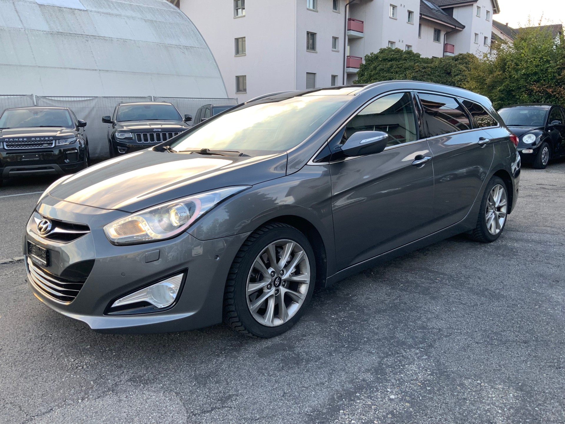HYUNDAI i40 Wagon 1.7 CRDI Style Automatic-image-1