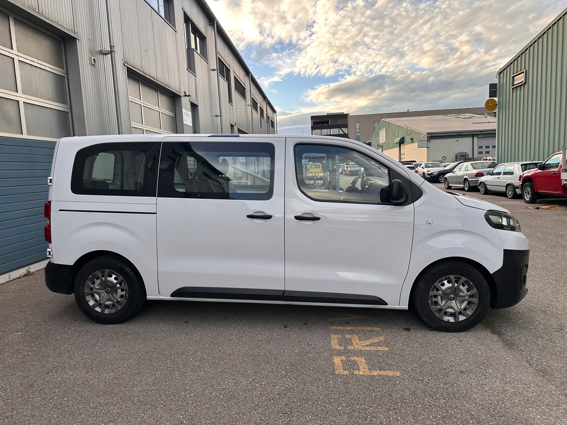 CITROEN Jumpy 1.5 BlueHDi 120 S&S M DK Variabel BVM6-image-3