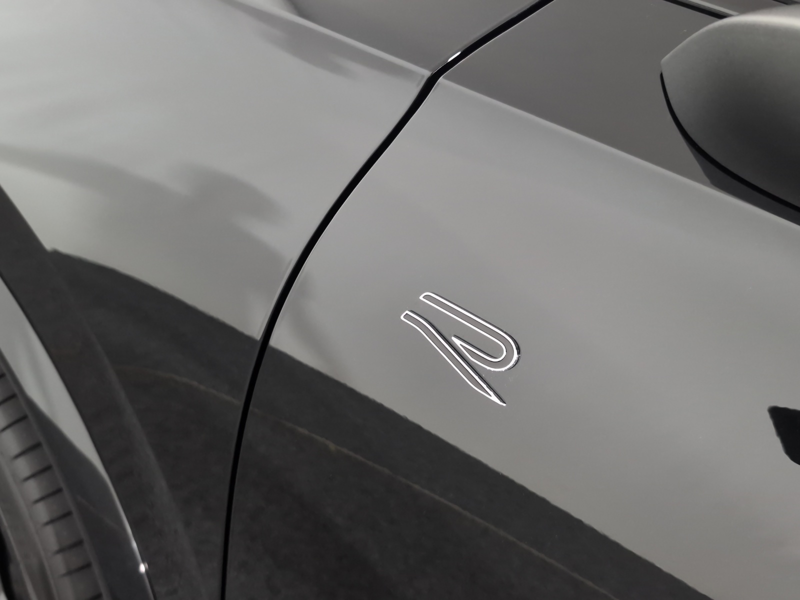 VW Tiguan 2.0 TSI DSG R-Line United 4Motion-image-4