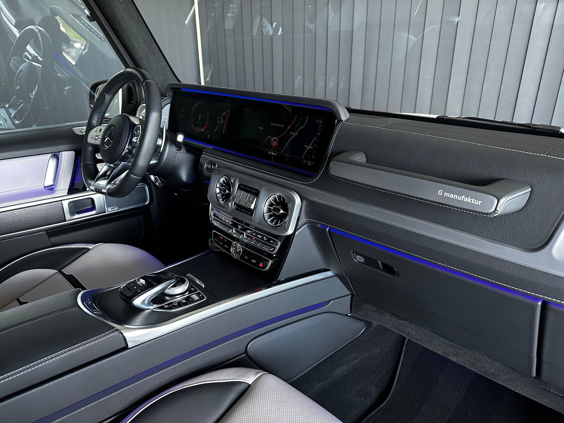 MERCEDES-BENZ G 63 AMG-image-12