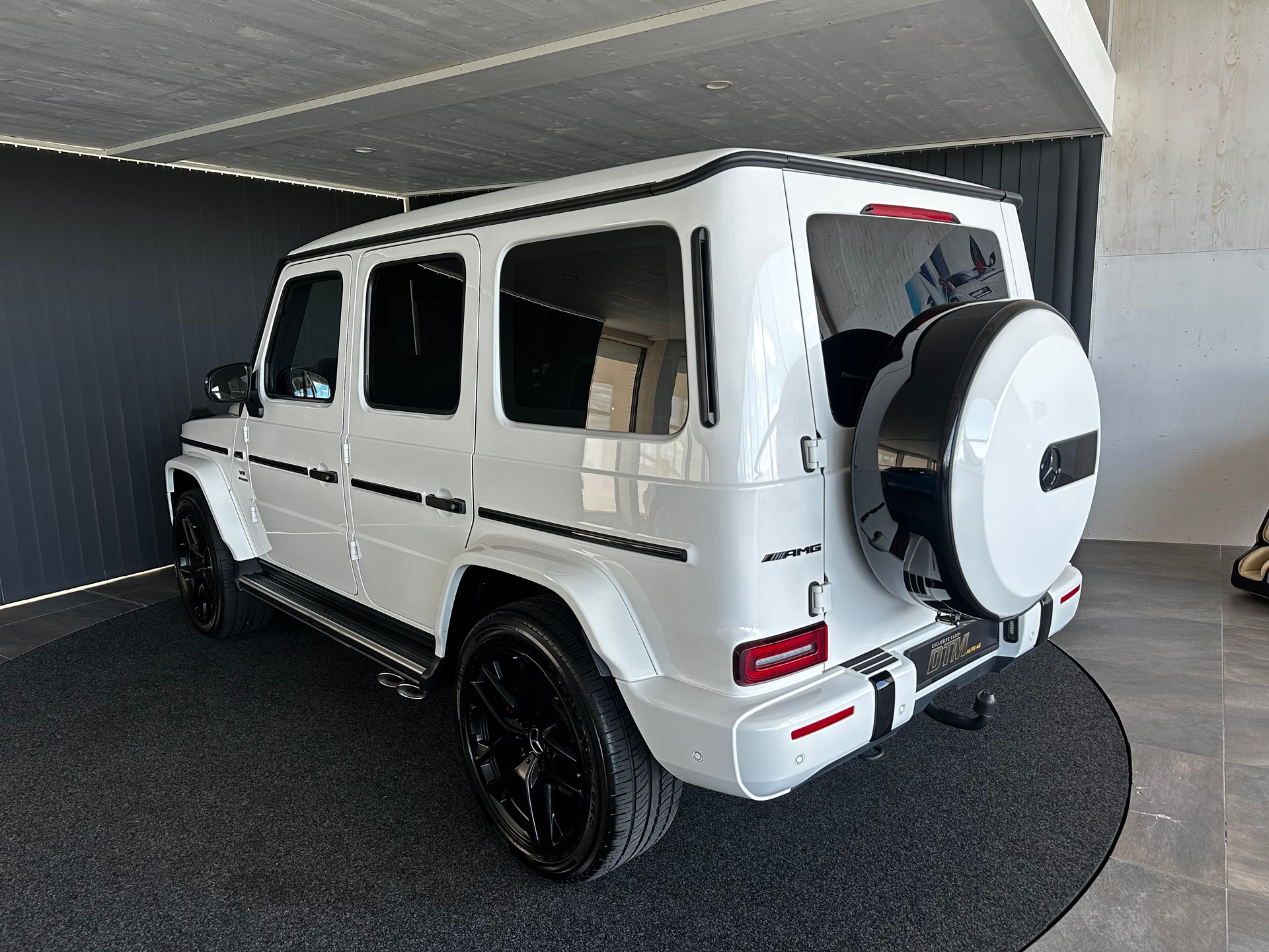MERCEDES-BENZ G 63 AMG-image-5