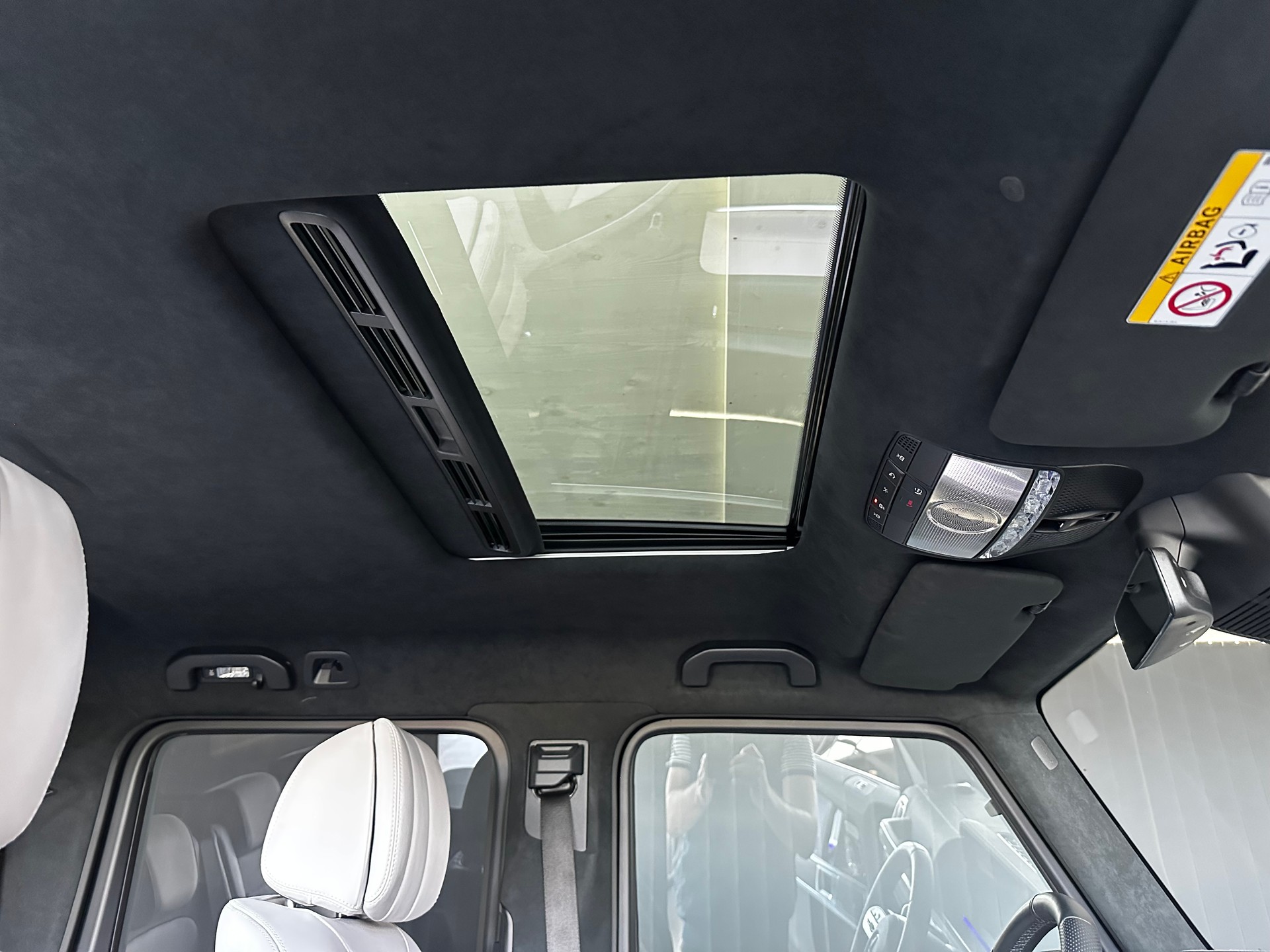 MERCEDES-BENZ G 63 AMG-image-16