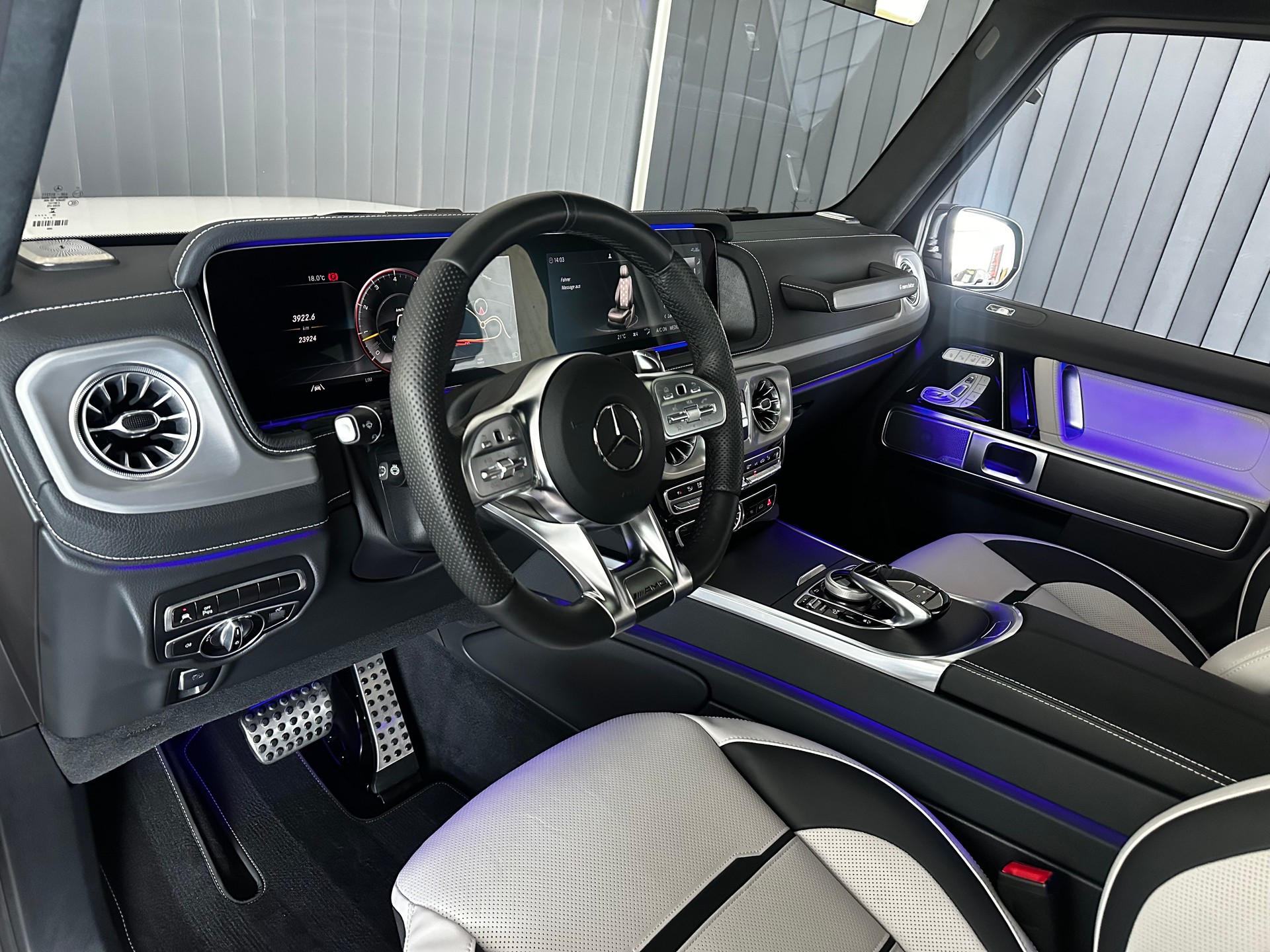 MERCEDES-BENZ G 63 AMG-image-8