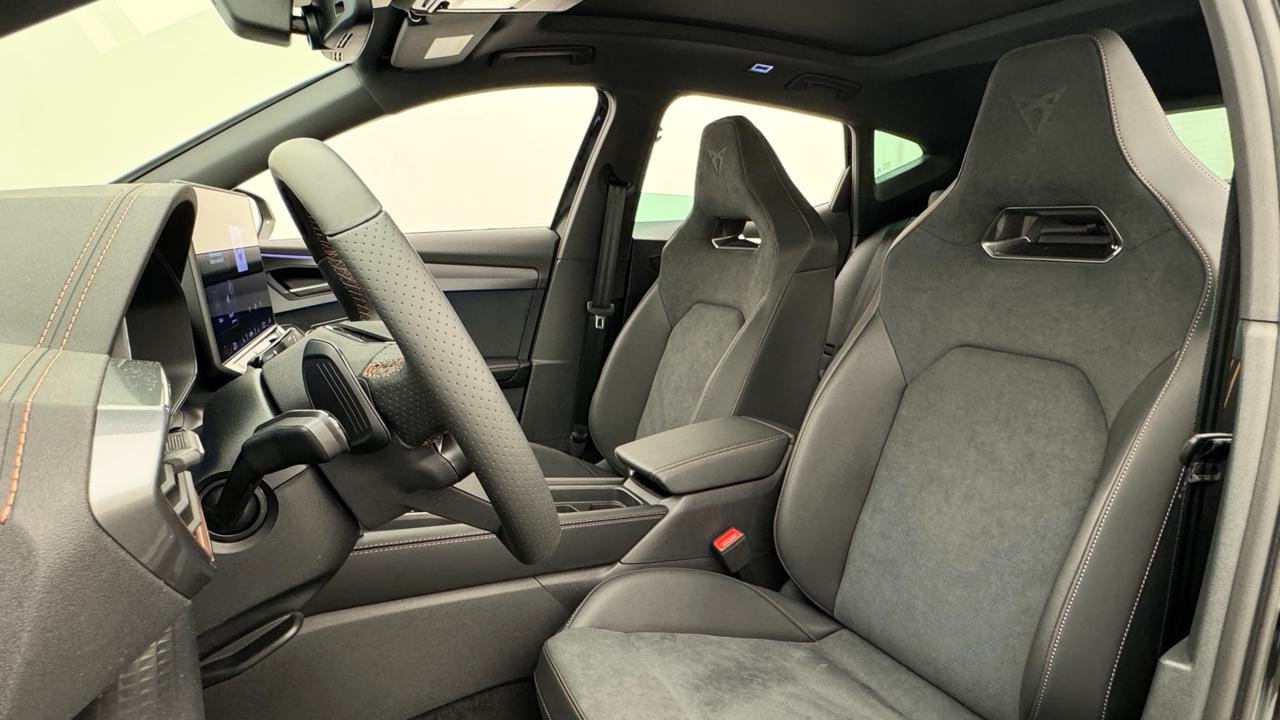 CUPRA Formentor 1.5 e-HYBRID pHEV VZ Black Edition-image-4