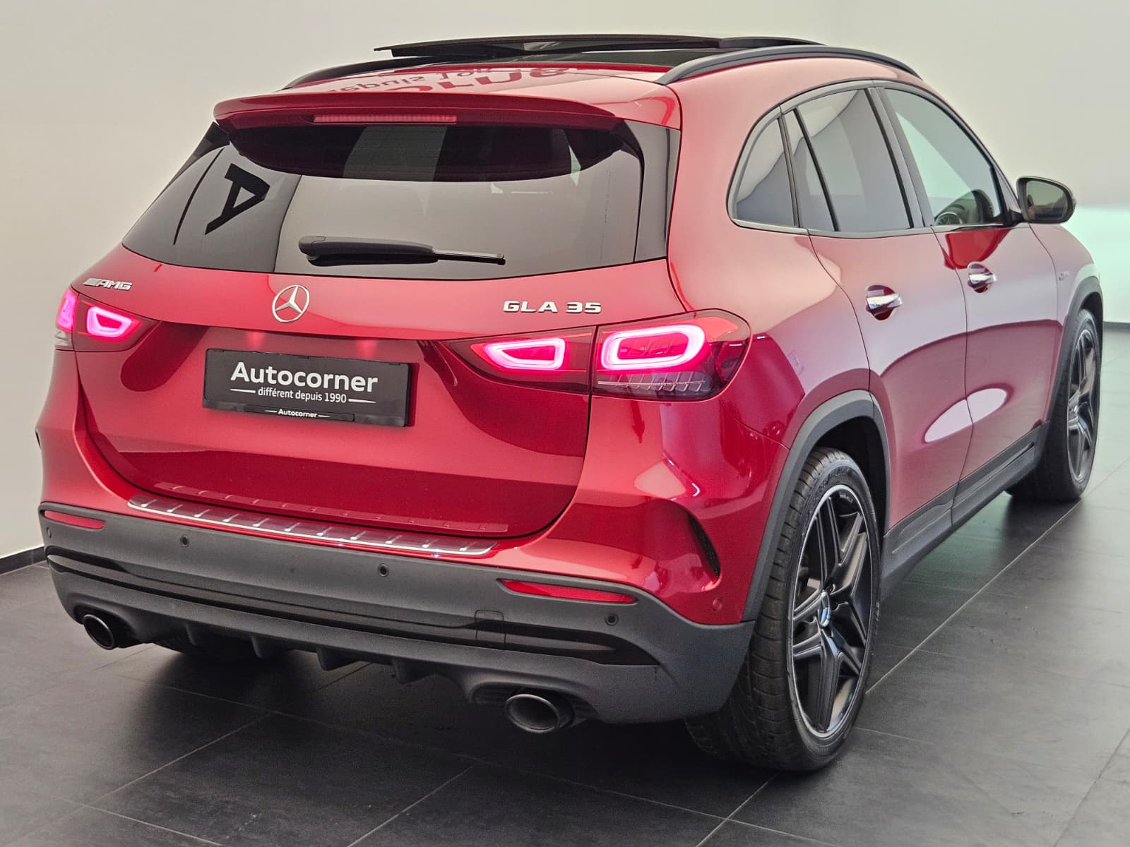 MERCEDES-BENZ GLA 35 AMG 4Matic 8G-Speedshift DCT-image-6